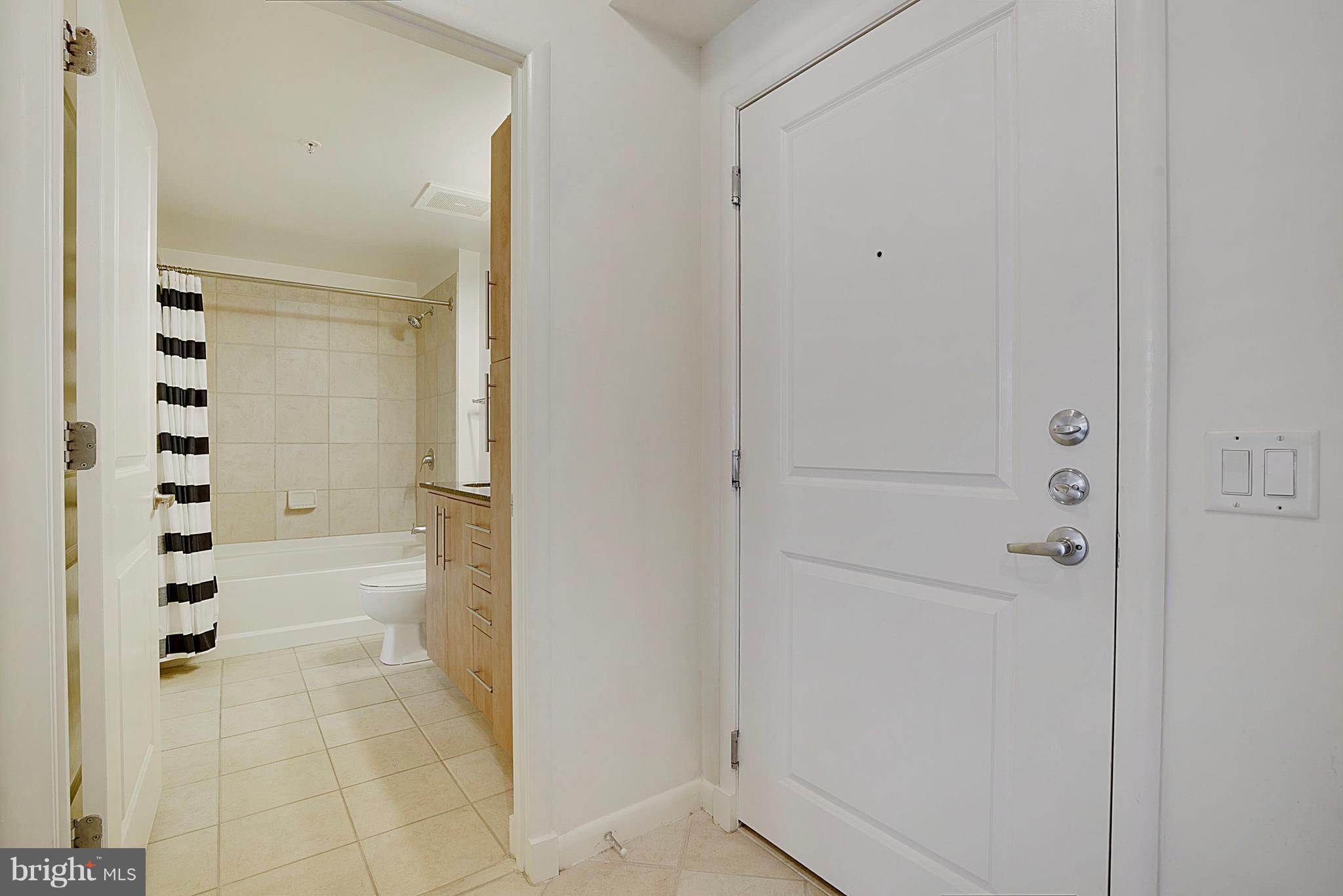 CLARENDON - Residential