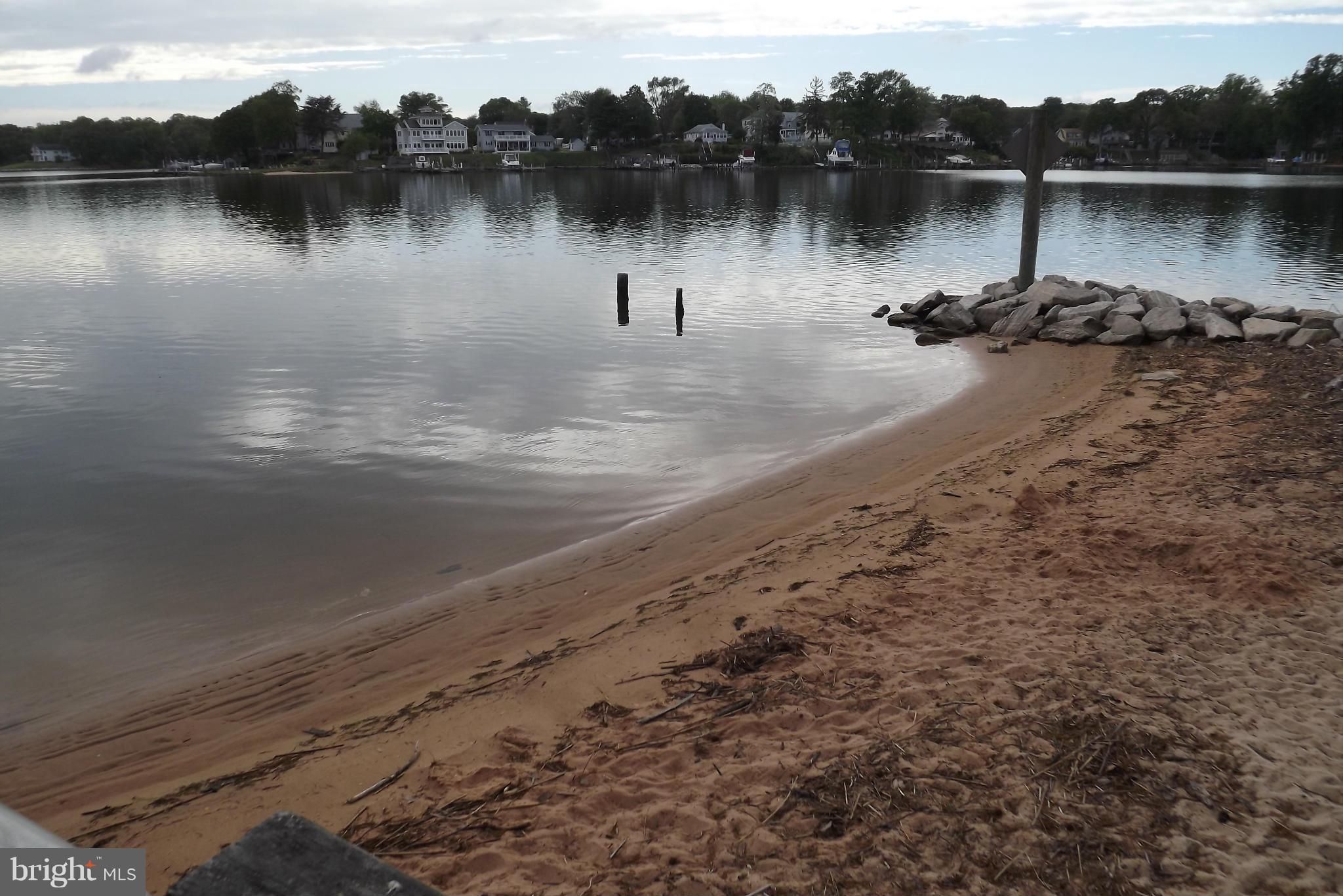 ELIZABETHS LANDING - Residential