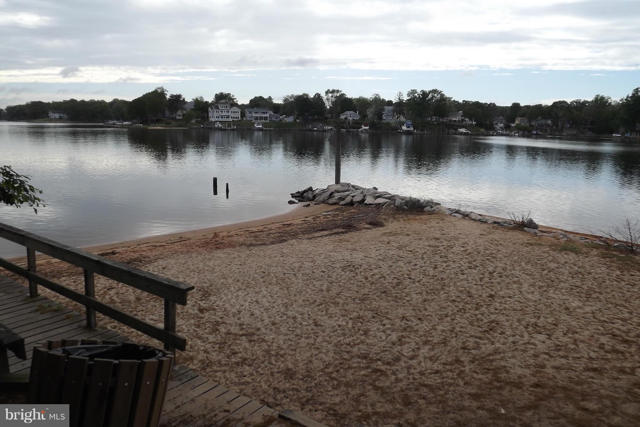 ELIZABETHS LANDING - Residential
