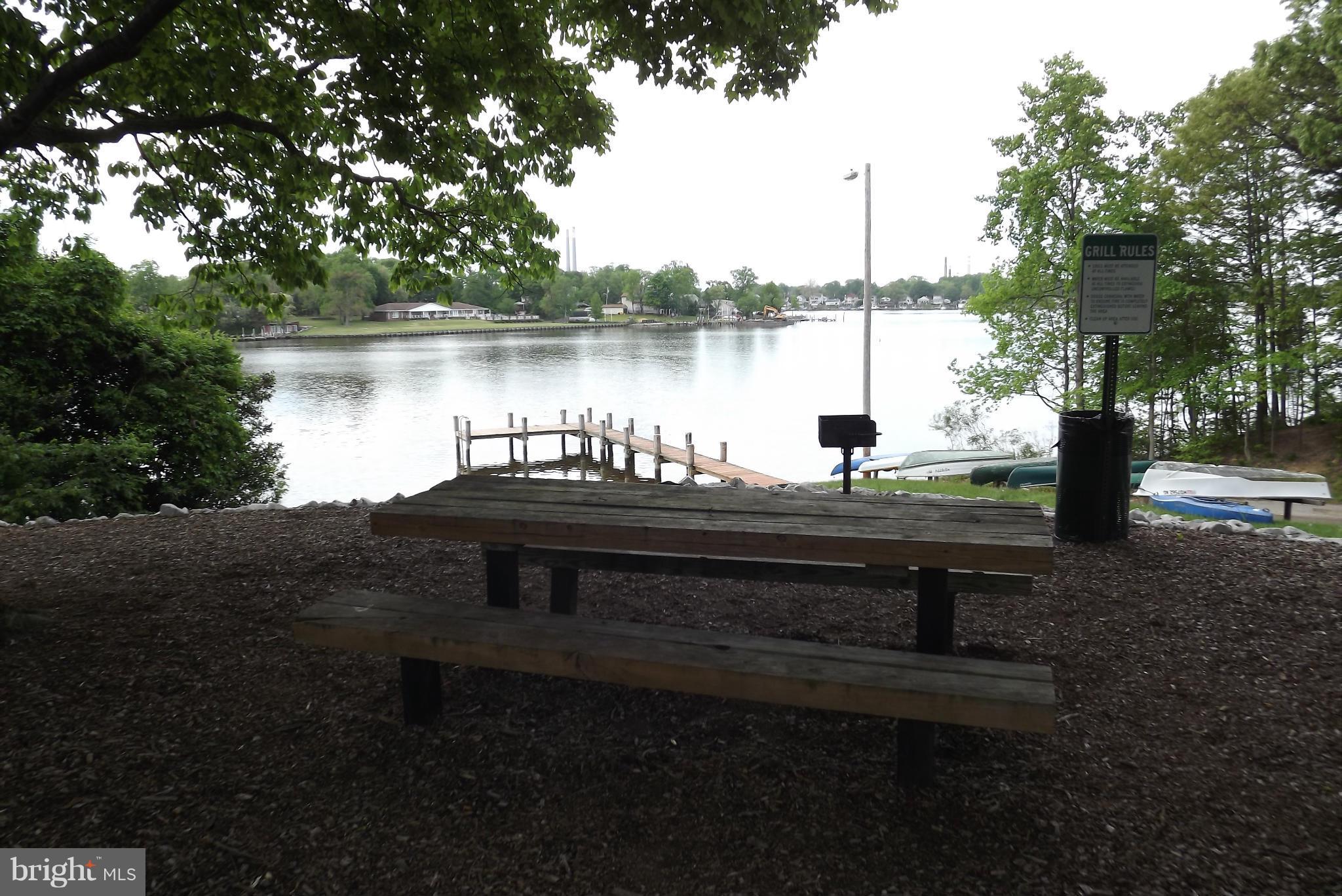 ELIZABETHS LANDING - Residential