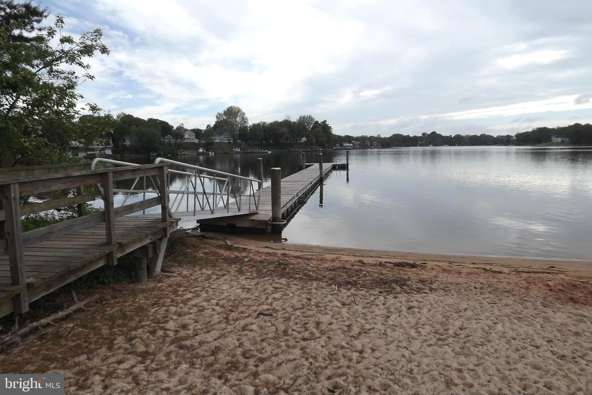 ELIZABETHS LANDING - Residential