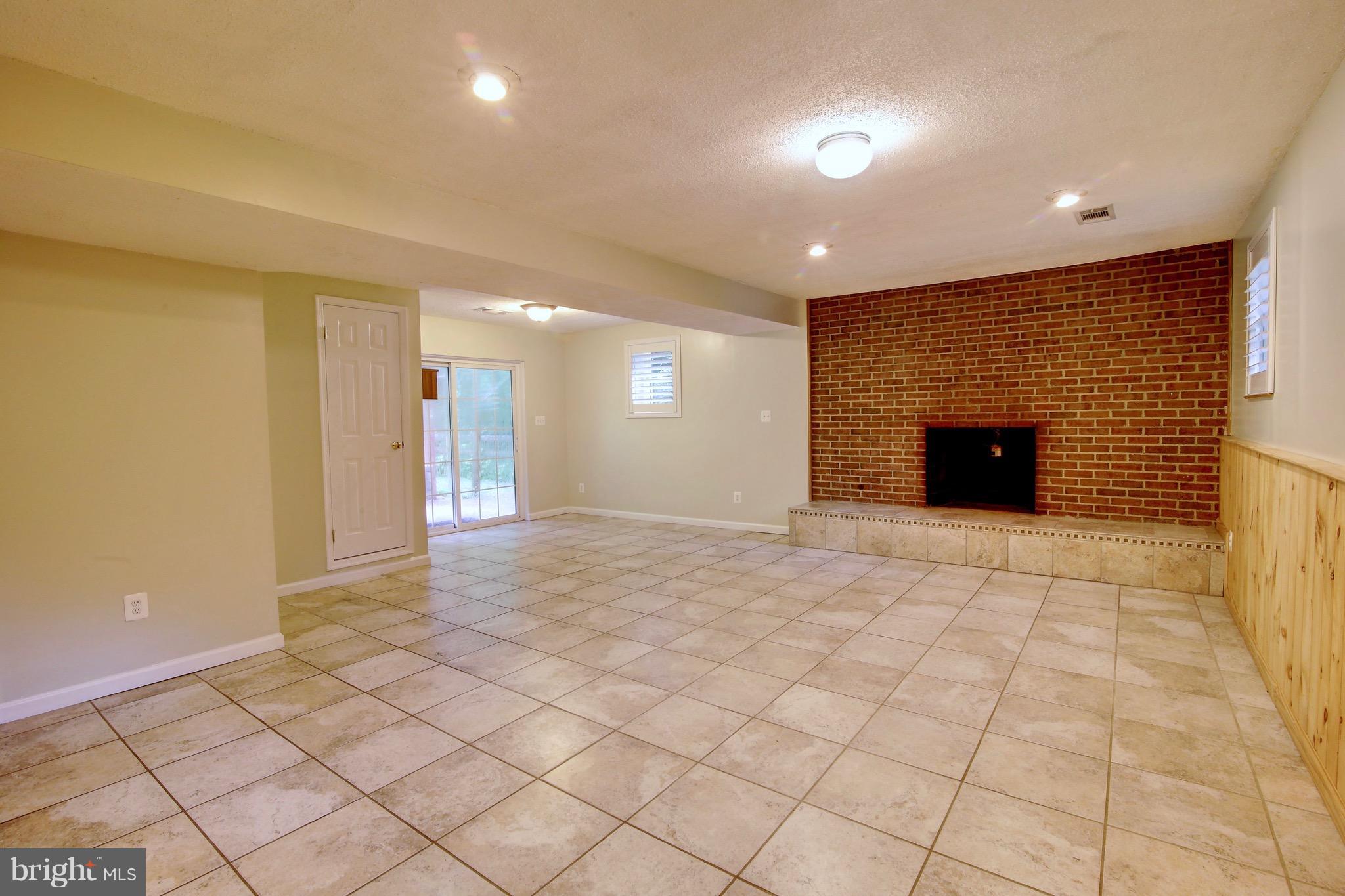 BULL RUN MOUNTAIN ESTATE - Residential