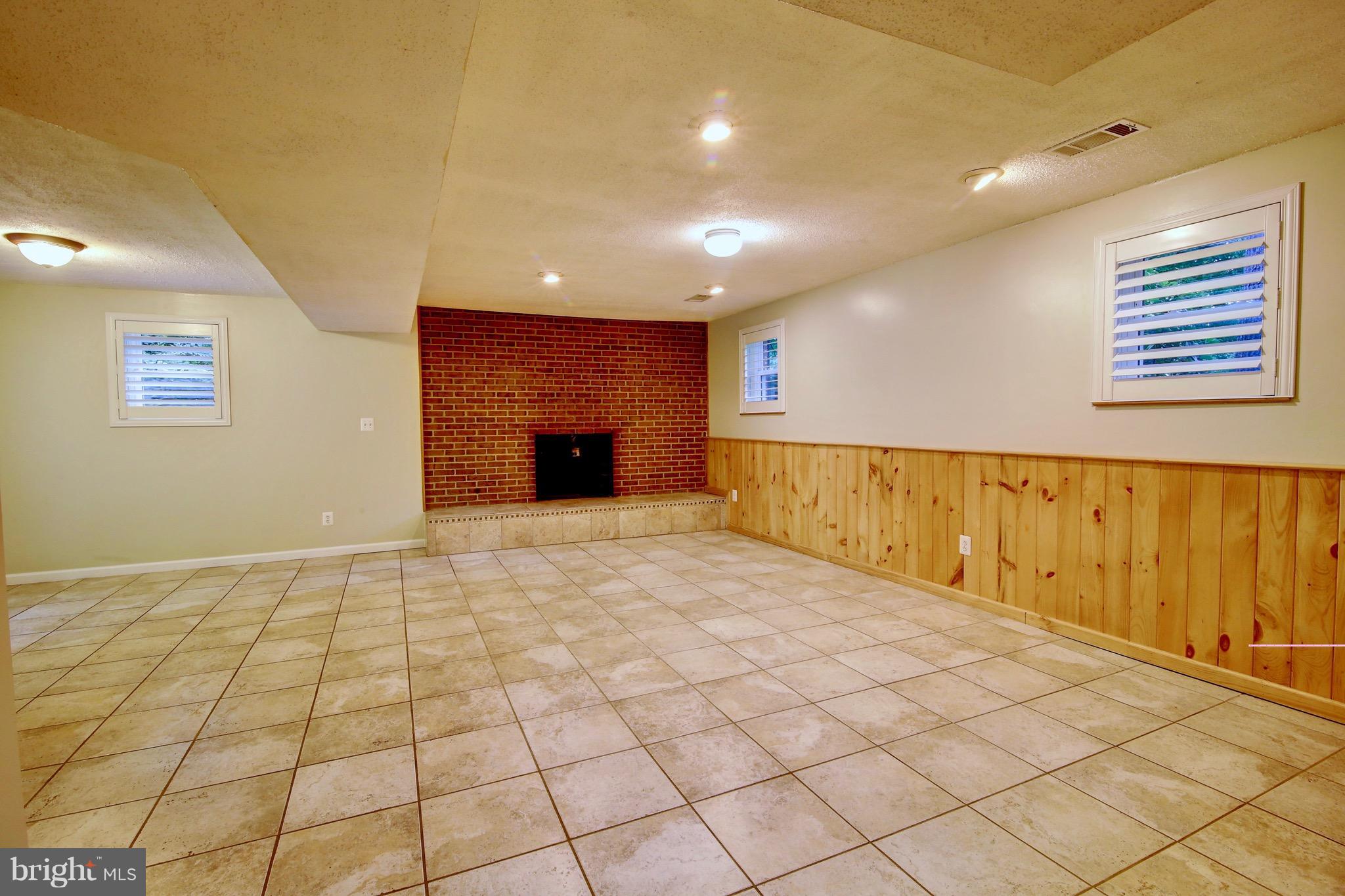 BULL RUN MOUNTAIN ESTATE - Residential