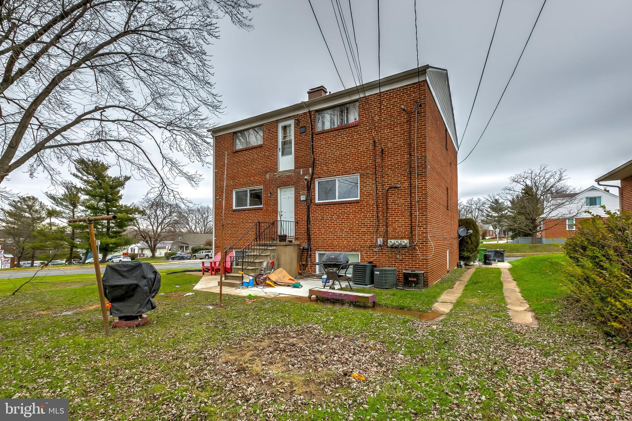 PARKVILLE - Residential Lease