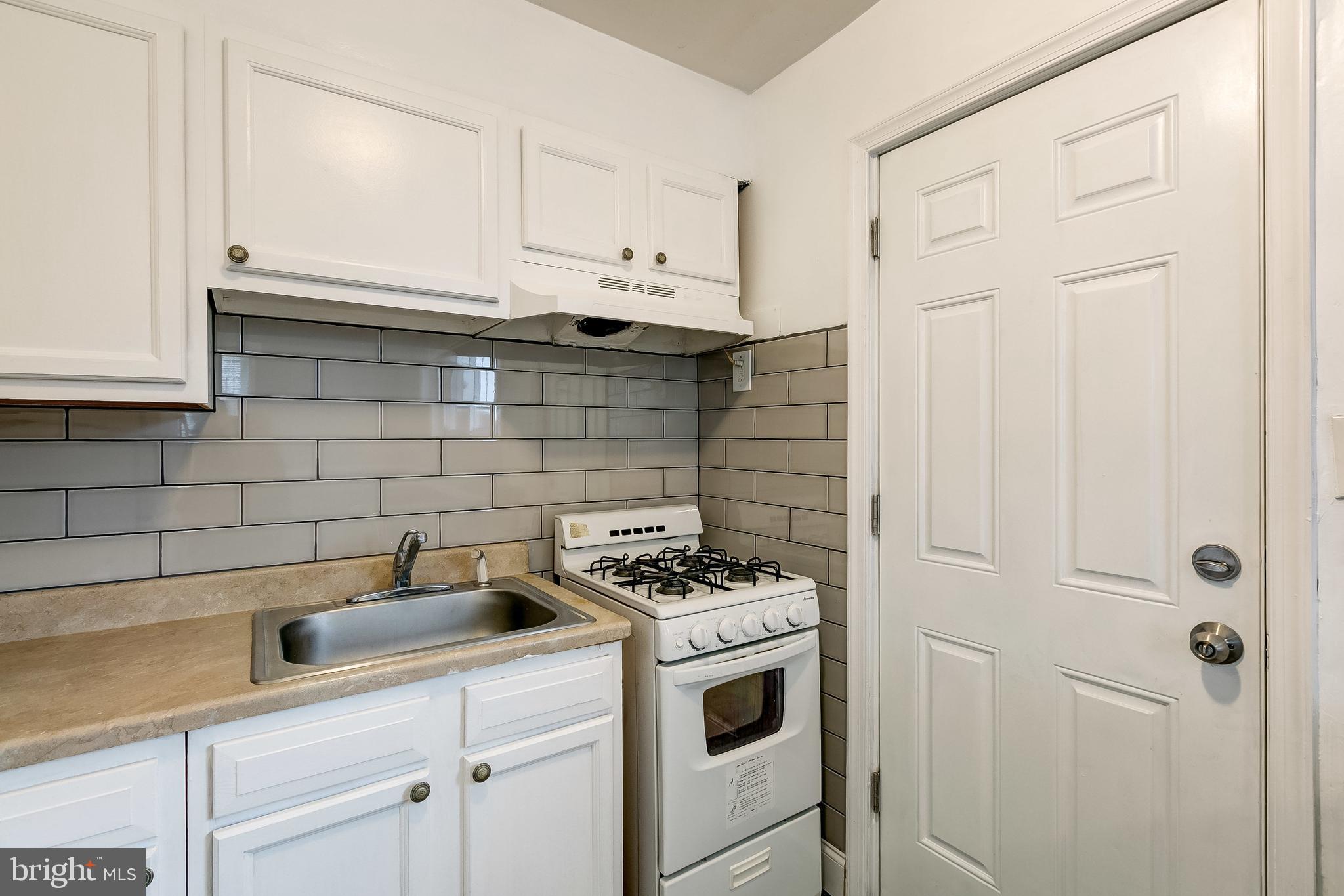 PARKVILLE - Residential Lease