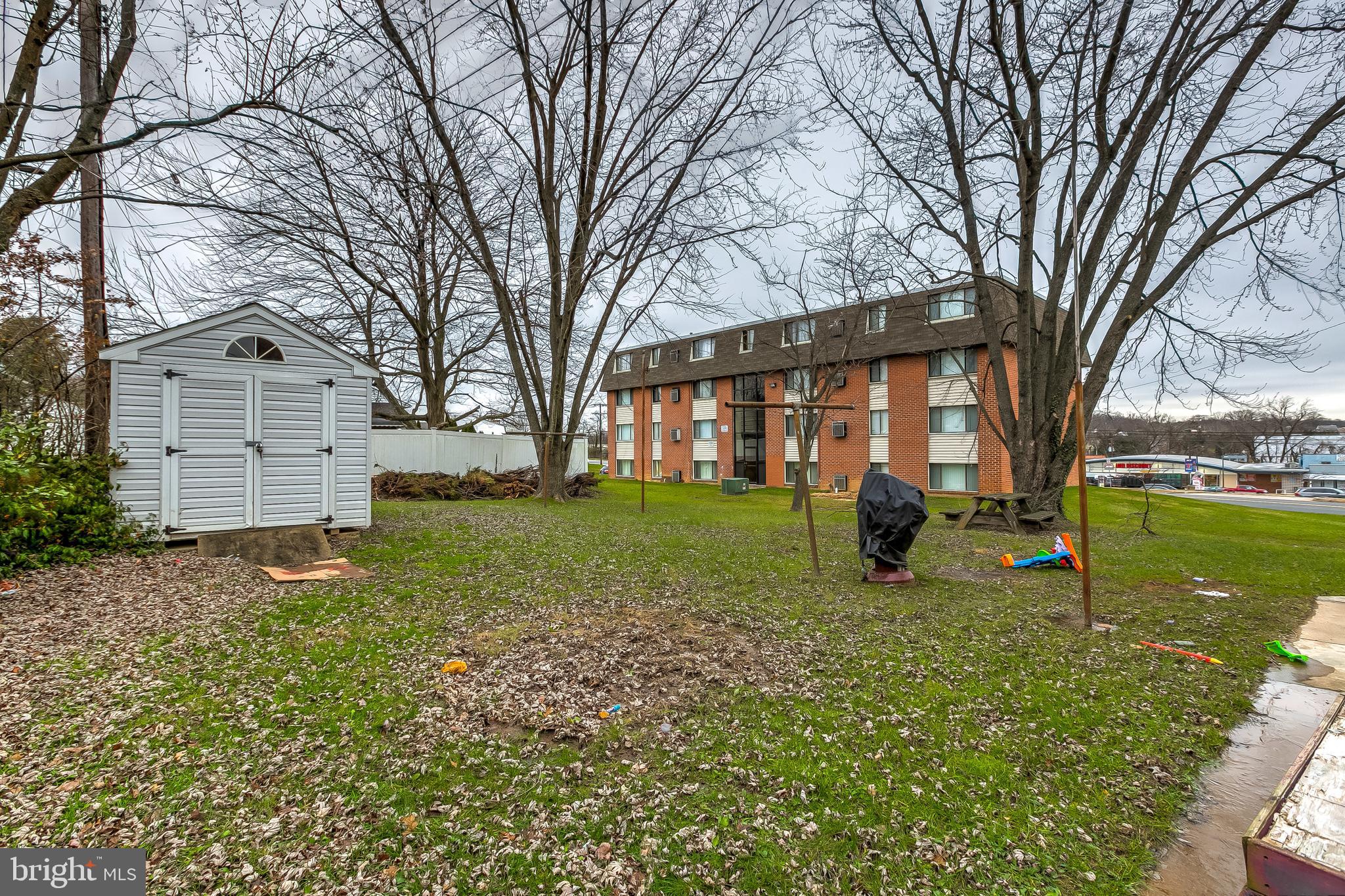 PARKVILLE - Residential Lease