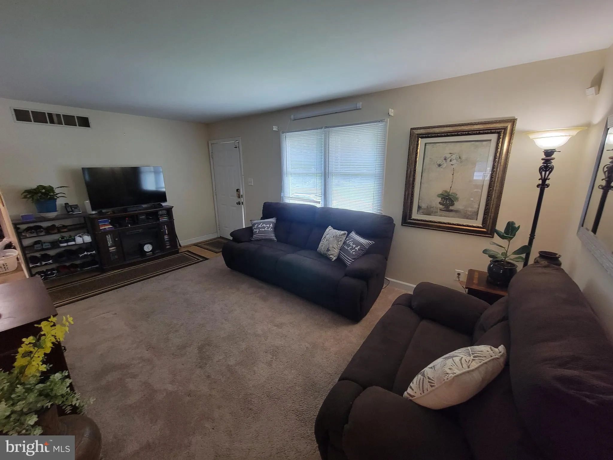 Newark, Delaware 19702, United States, 4 Bedrooms Bedrooms, ,2 BathroomsBathrooms,Residential,Coming Soon,170547