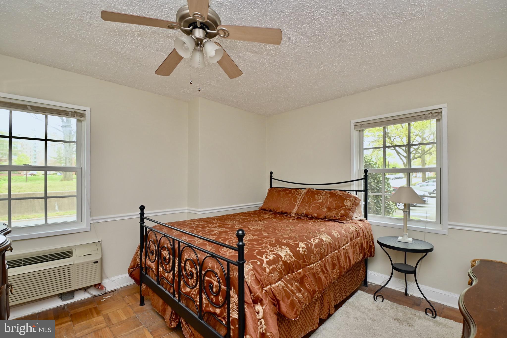 1618 W ABINGDON DRIVE 101