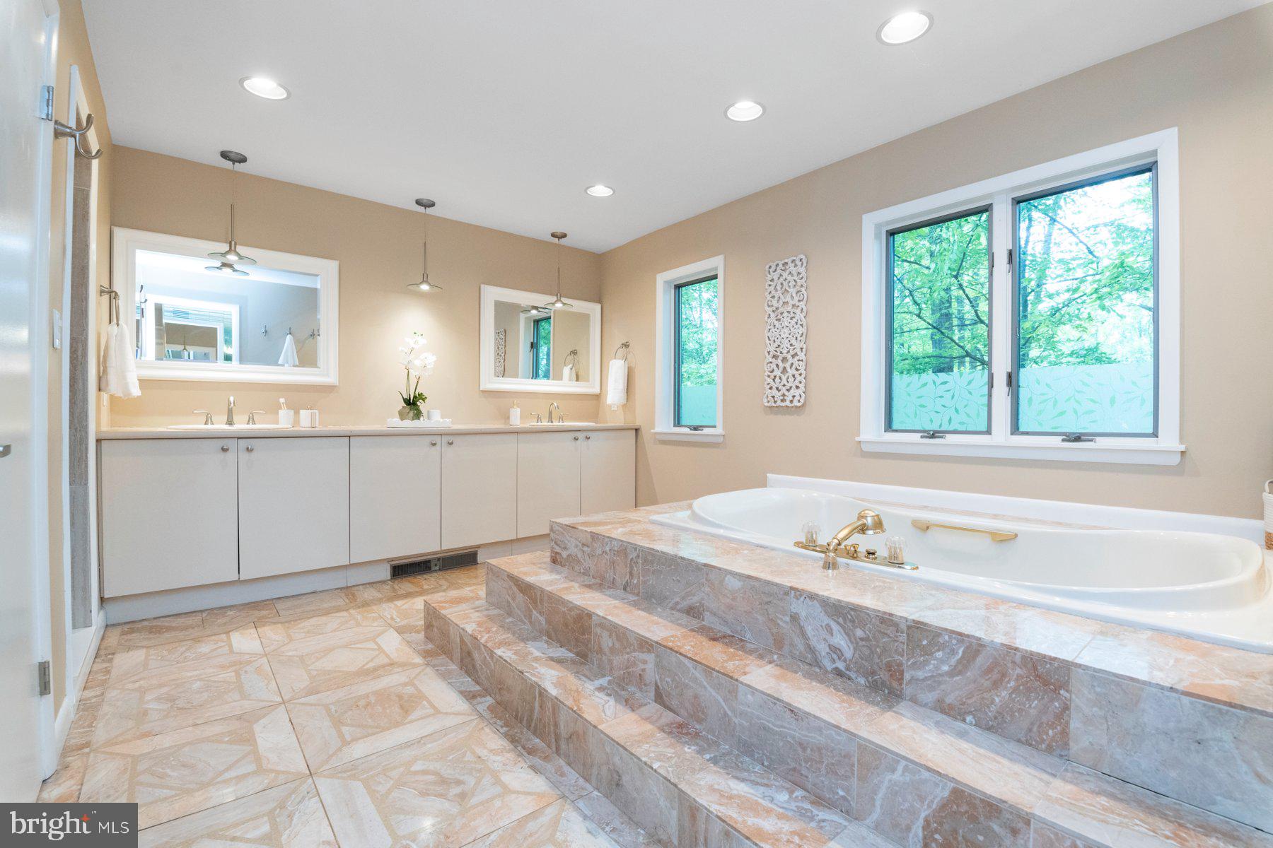 FALLS ROAD CORRIDOR - Residential