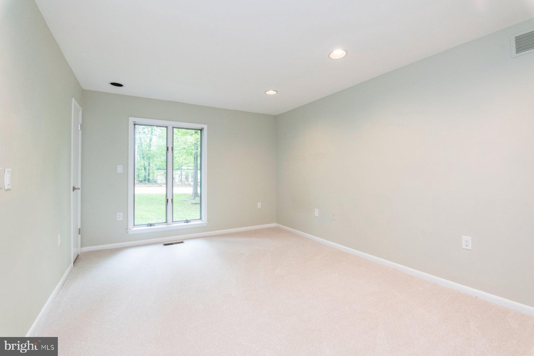 FALLS ROAD CORRIDOR - Residential