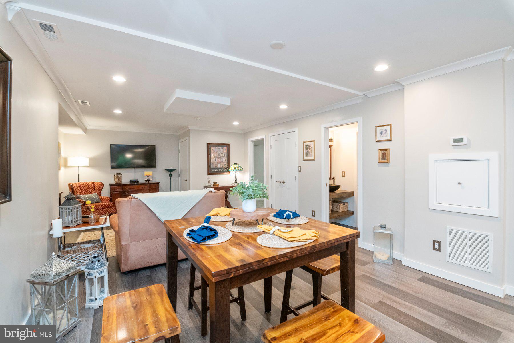 FALLS ROAD CORRIDOR - Residential