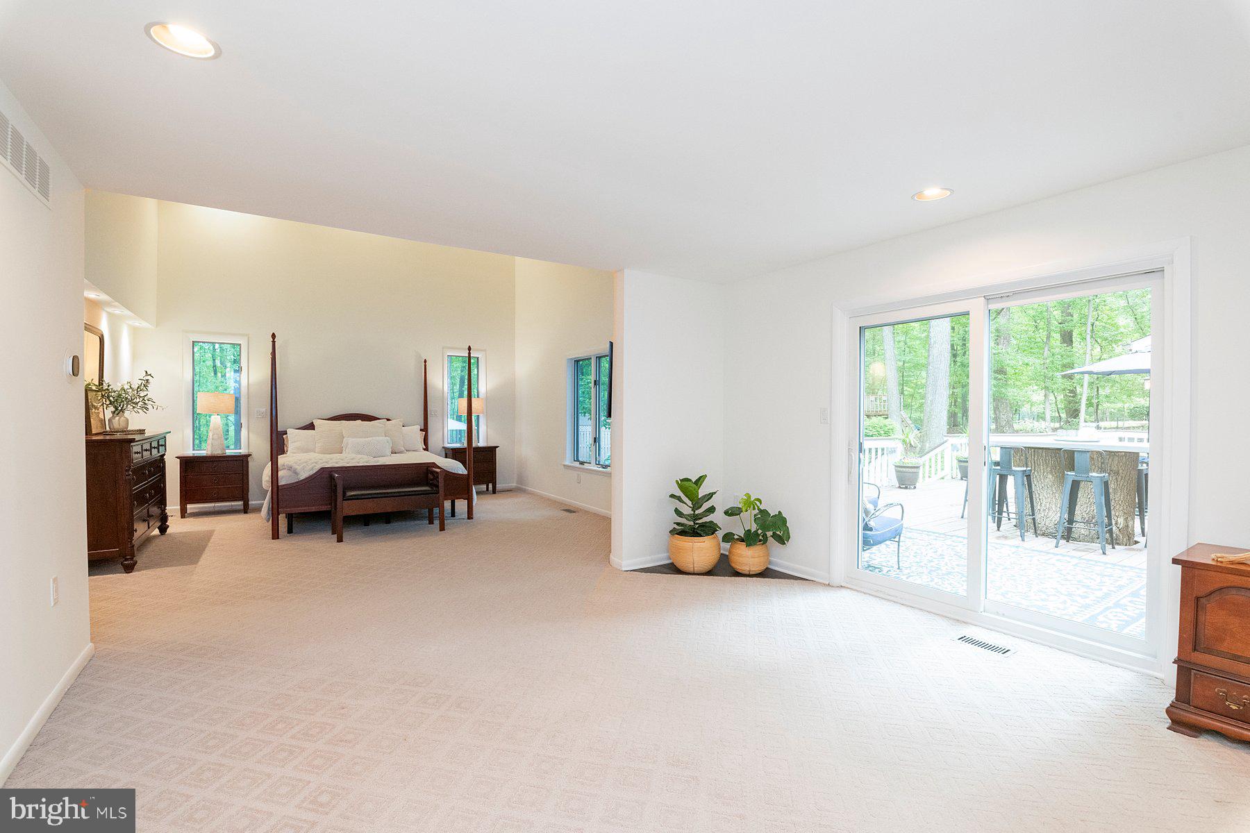 FALLS ROAD CORRIDOR - Residential