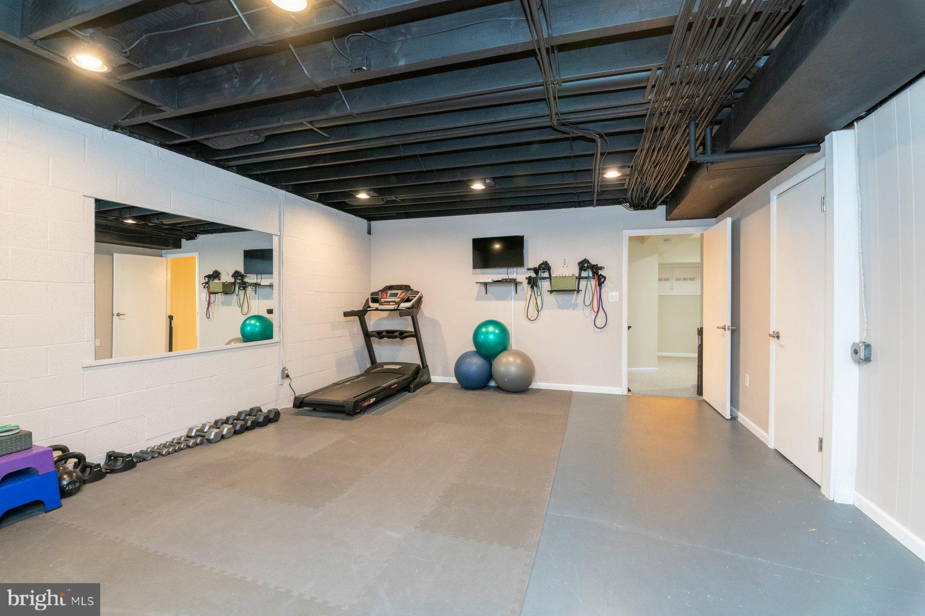 FALLS ROAD CORRIDOR - Residential