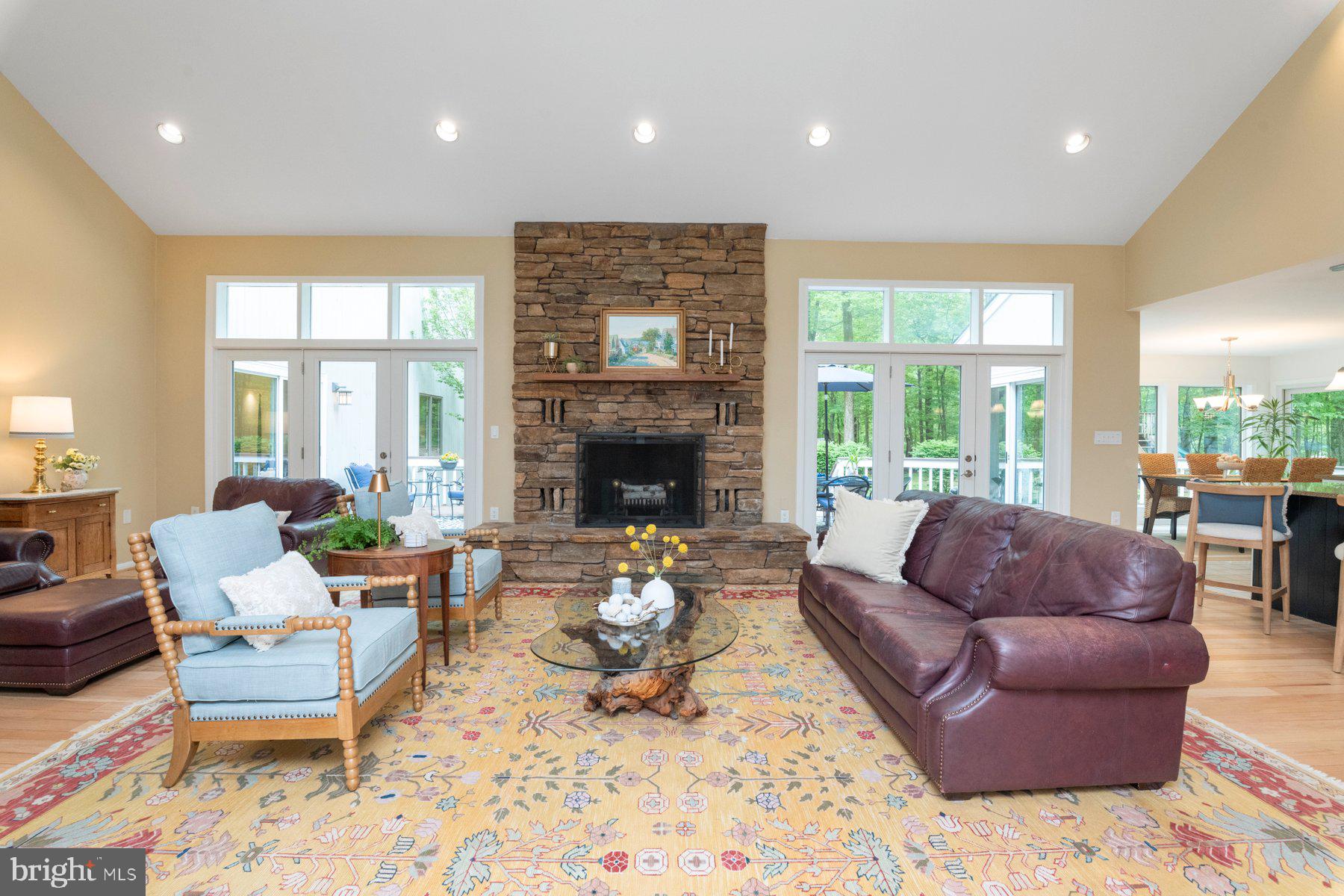 FALLS ROAD CORRIDOR - Residential