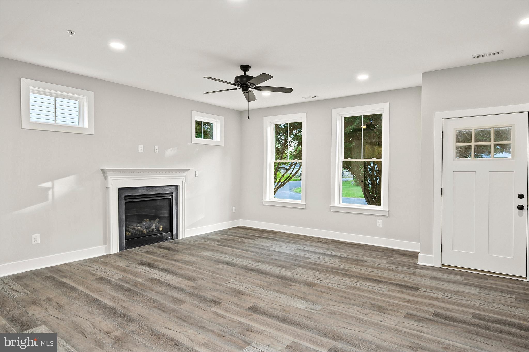 LONDONTOWN - Residential