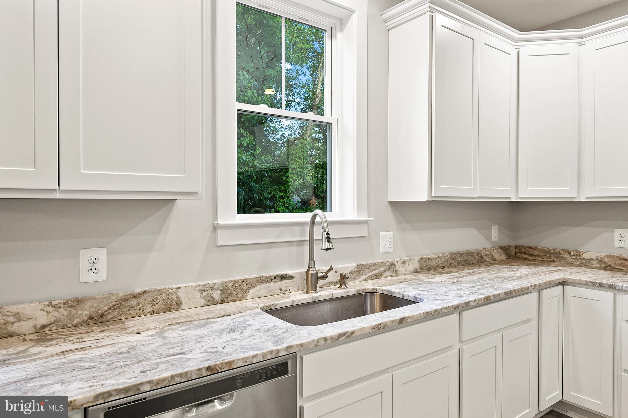 LONDONTOWN - Residential