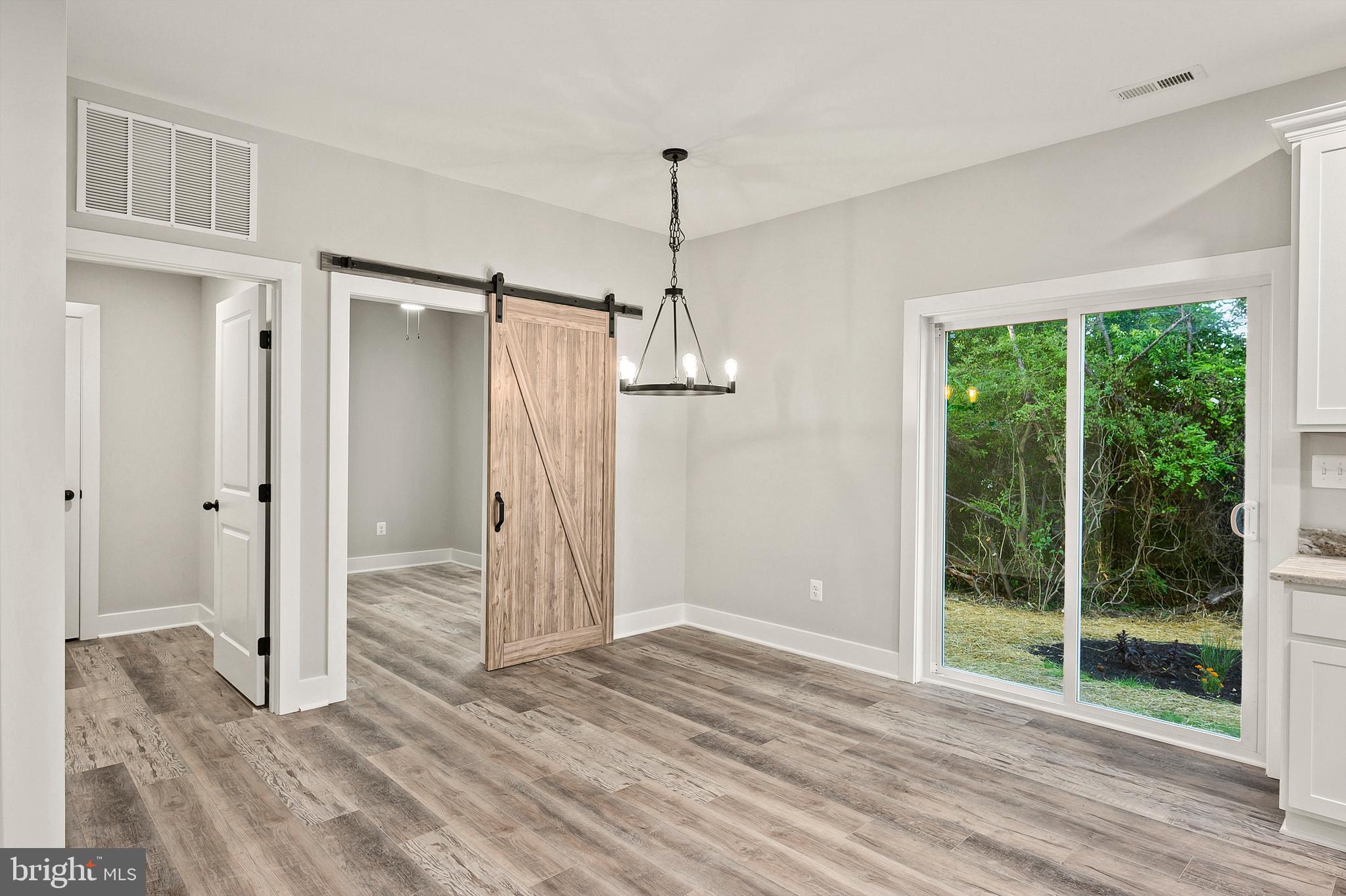 LONDONTOWN - Residential