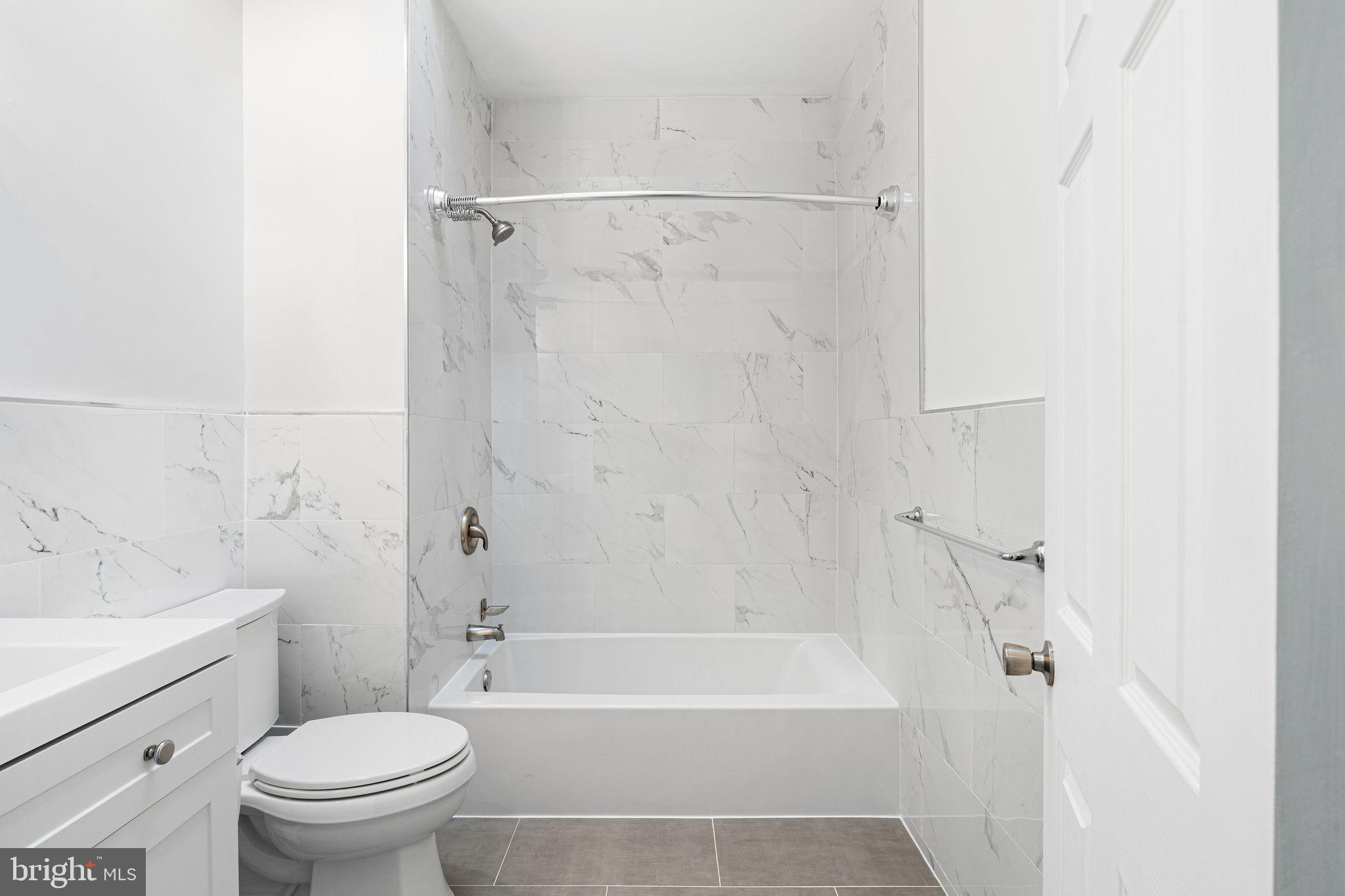 PHILADELPHIA (NORTHEAST) - Residential