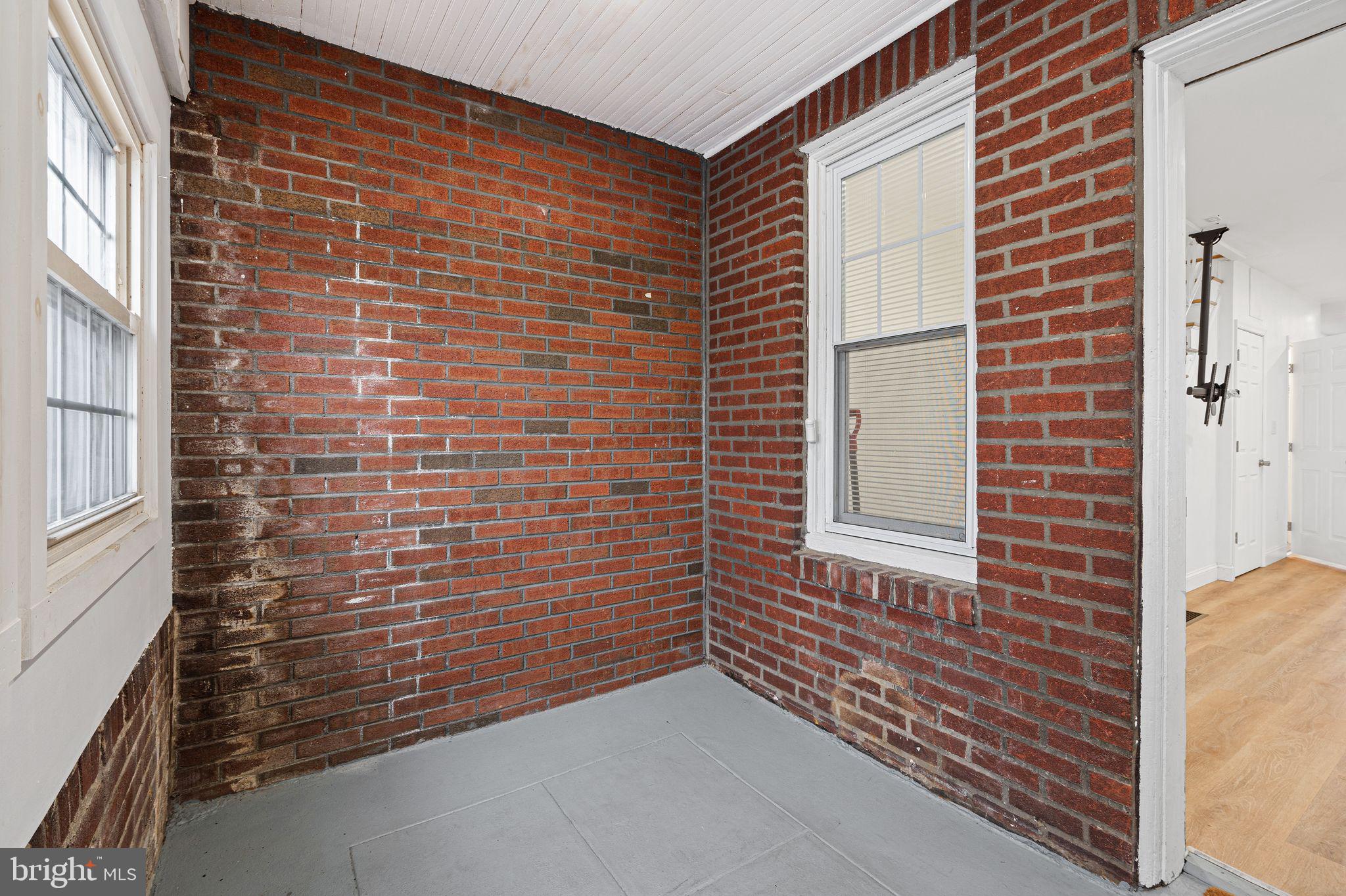 PHILADELPHIA (NORTHEAST) - Residential