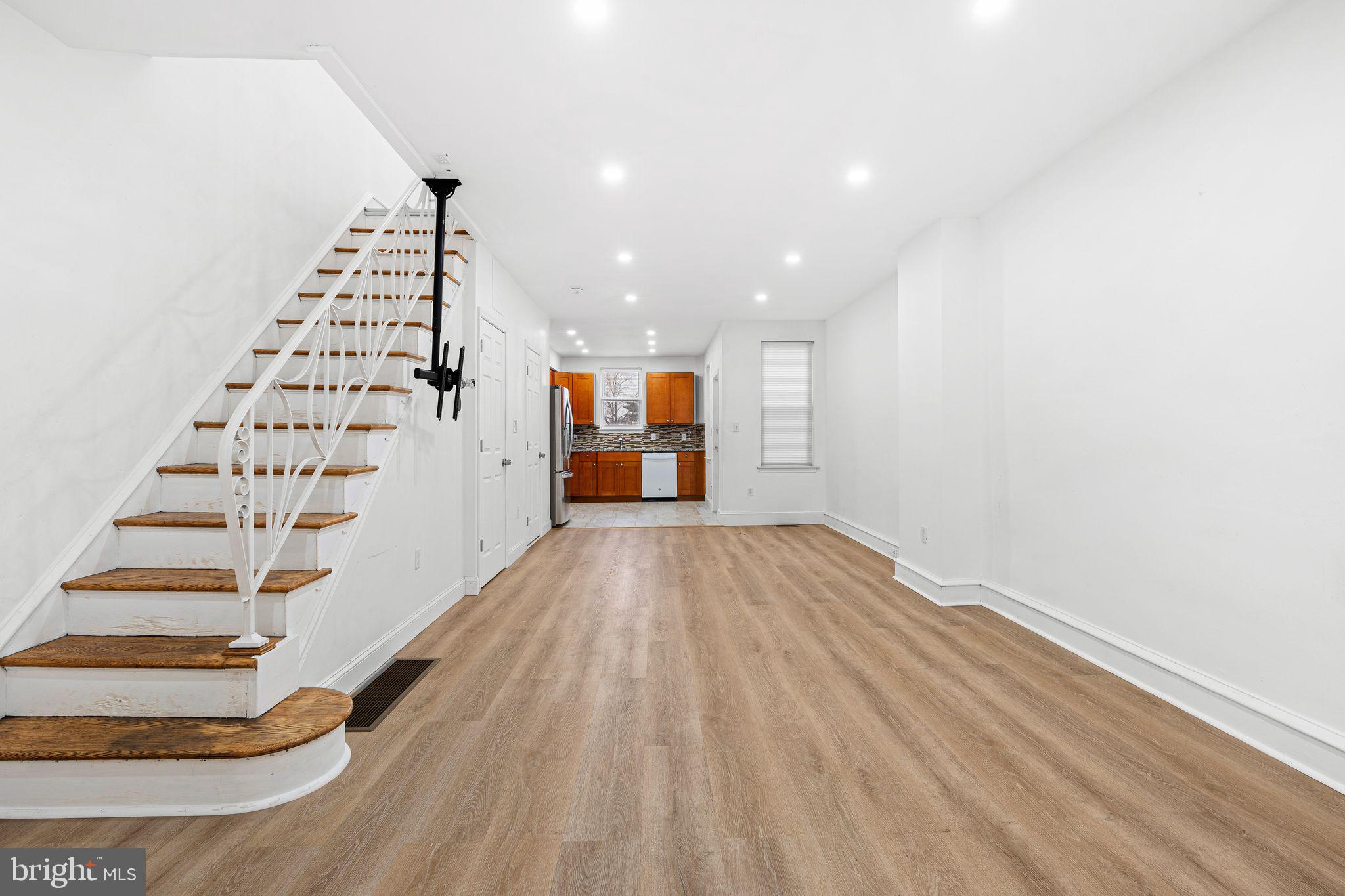 PHILADELPHIA (NORTHEAST) - Residential