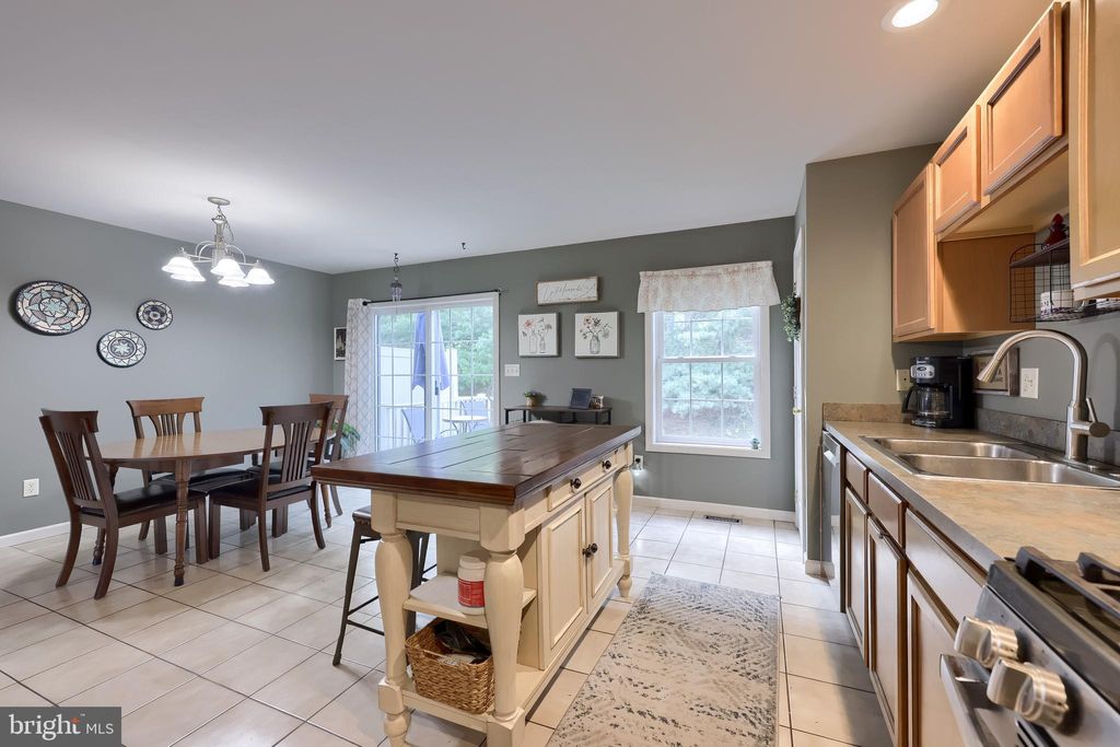 Photo of 44 Hunters Run Court, RED LION, PA 17356 (MLS # PAYK2091332)