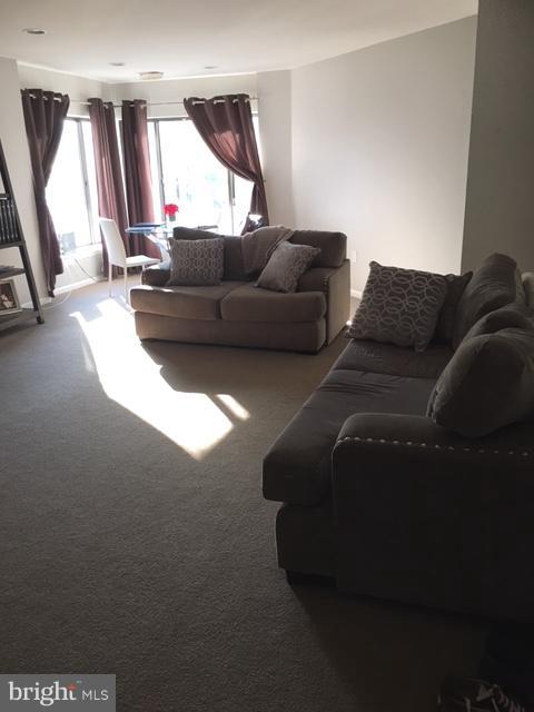 THE TOWERS - Residential