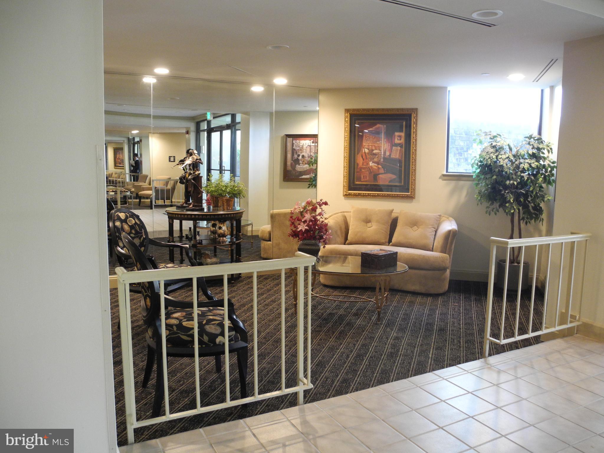 THE TOWERS - Residential