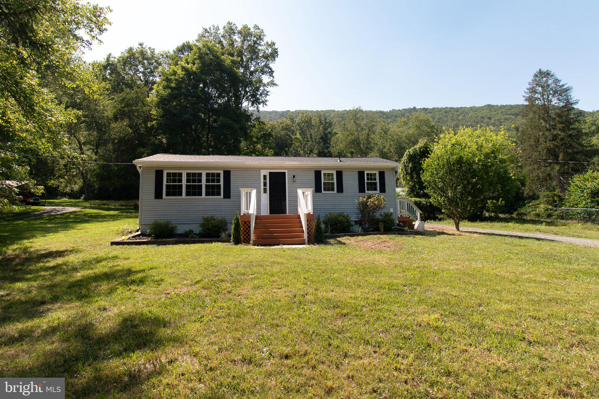 8922 CARPERS PIKE