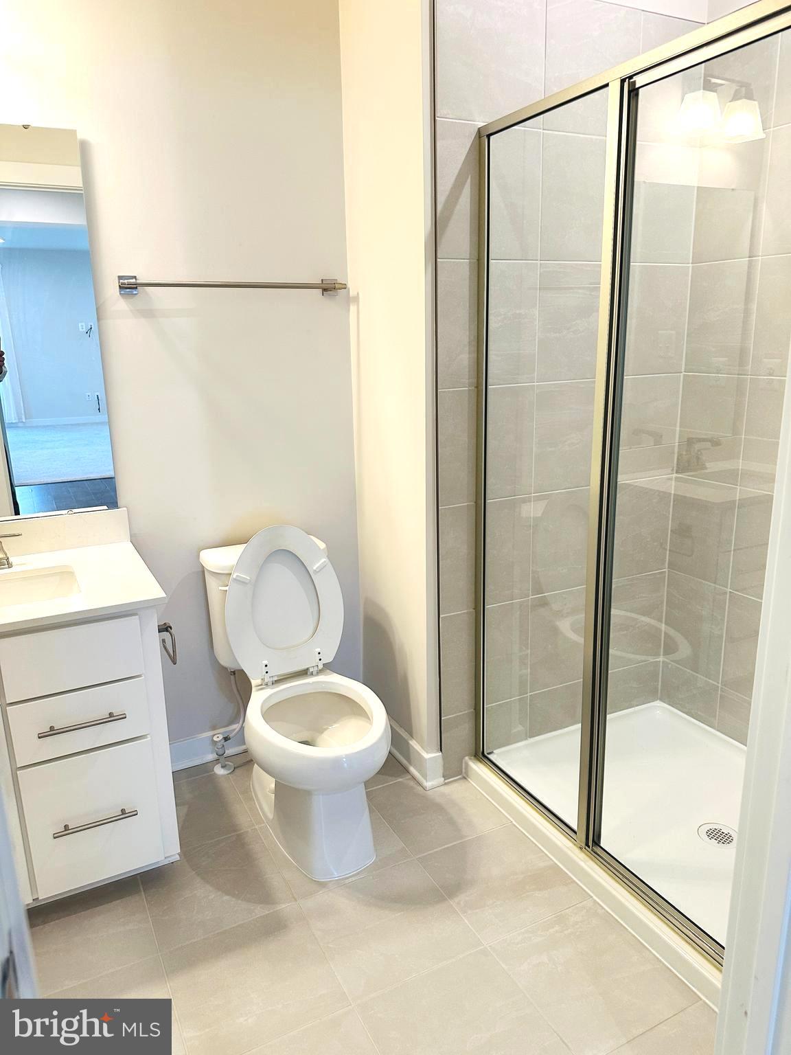 MONTGOMERY VILLAGE - Residential Lease