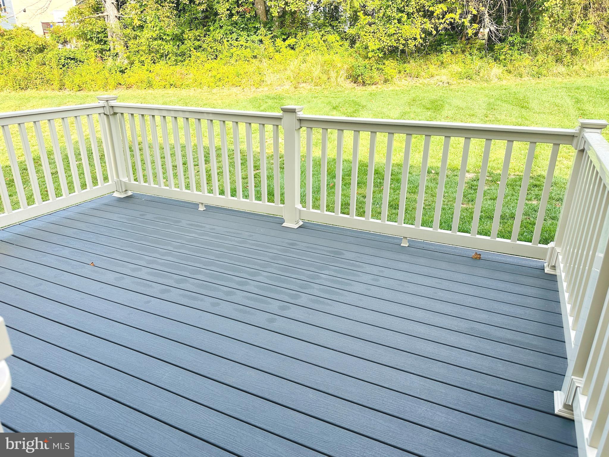 MONTGOMERY VILLAGE - Residential Lease