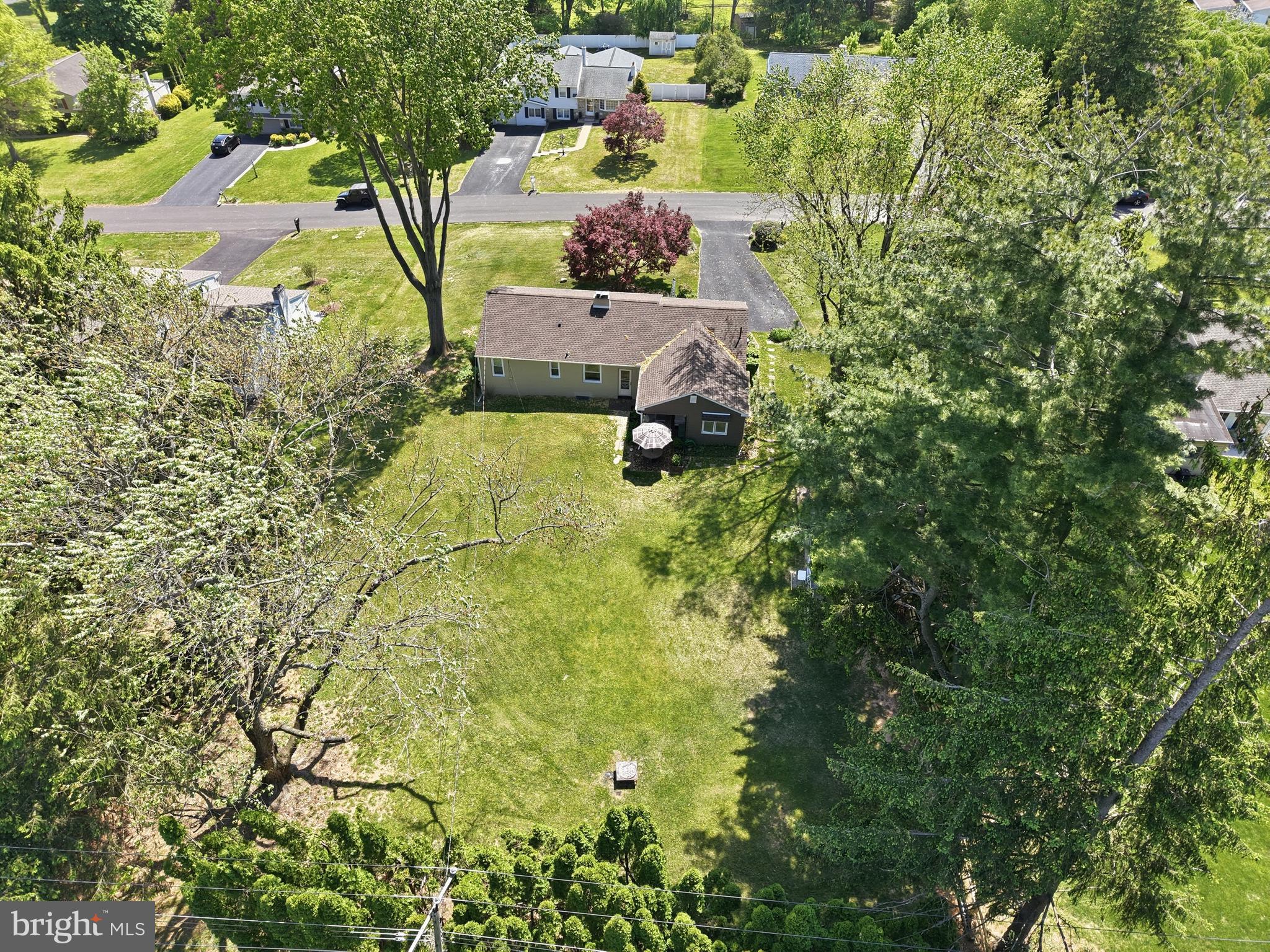HILLSIDE MANOR - Residential