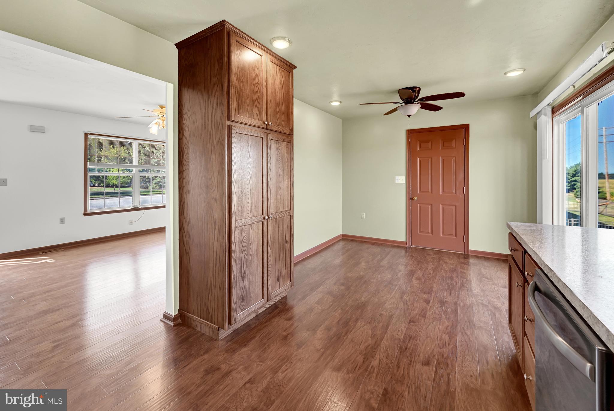 SHERRY VILLAGE - Residential