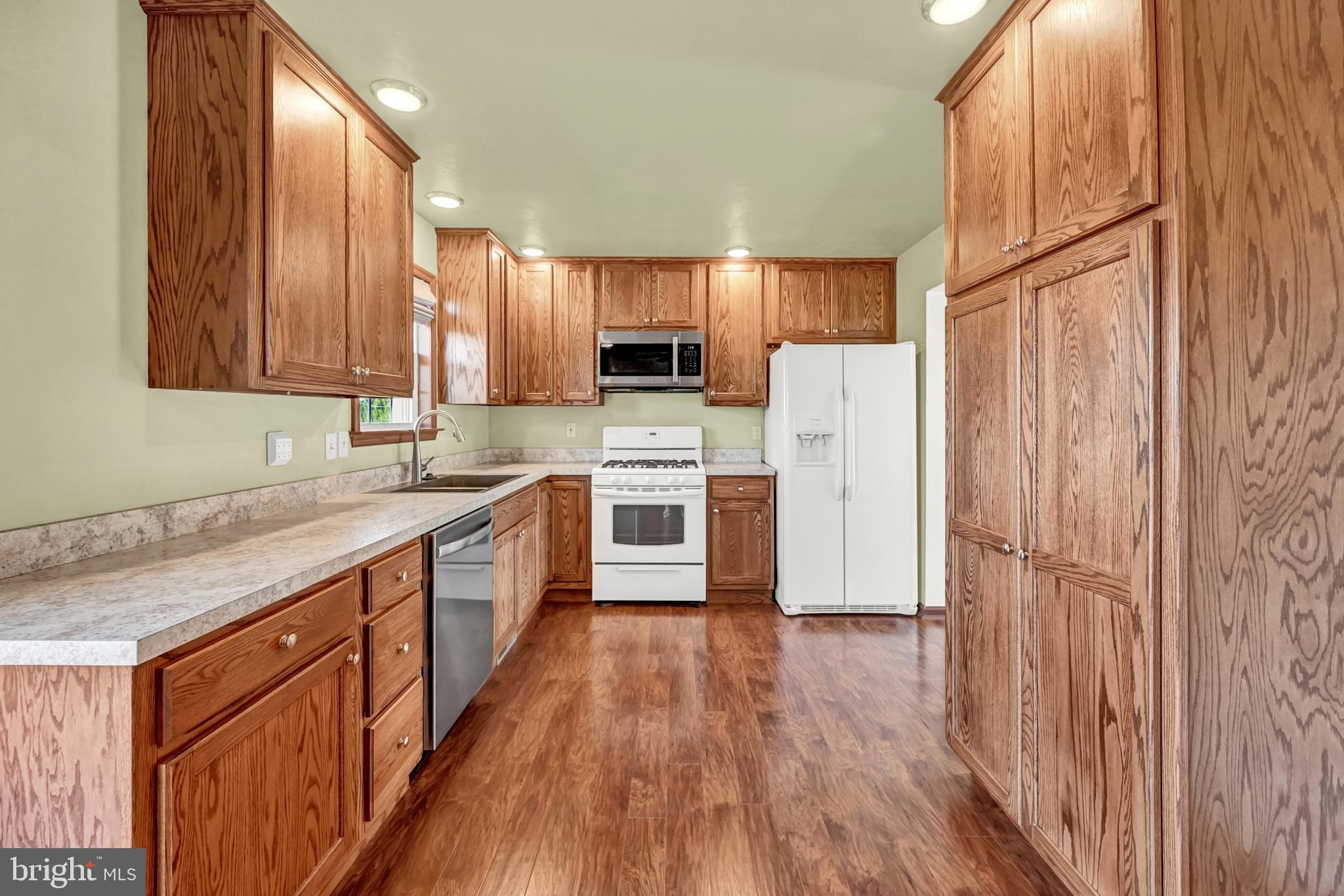 SHERRY VILLAGE - Residential