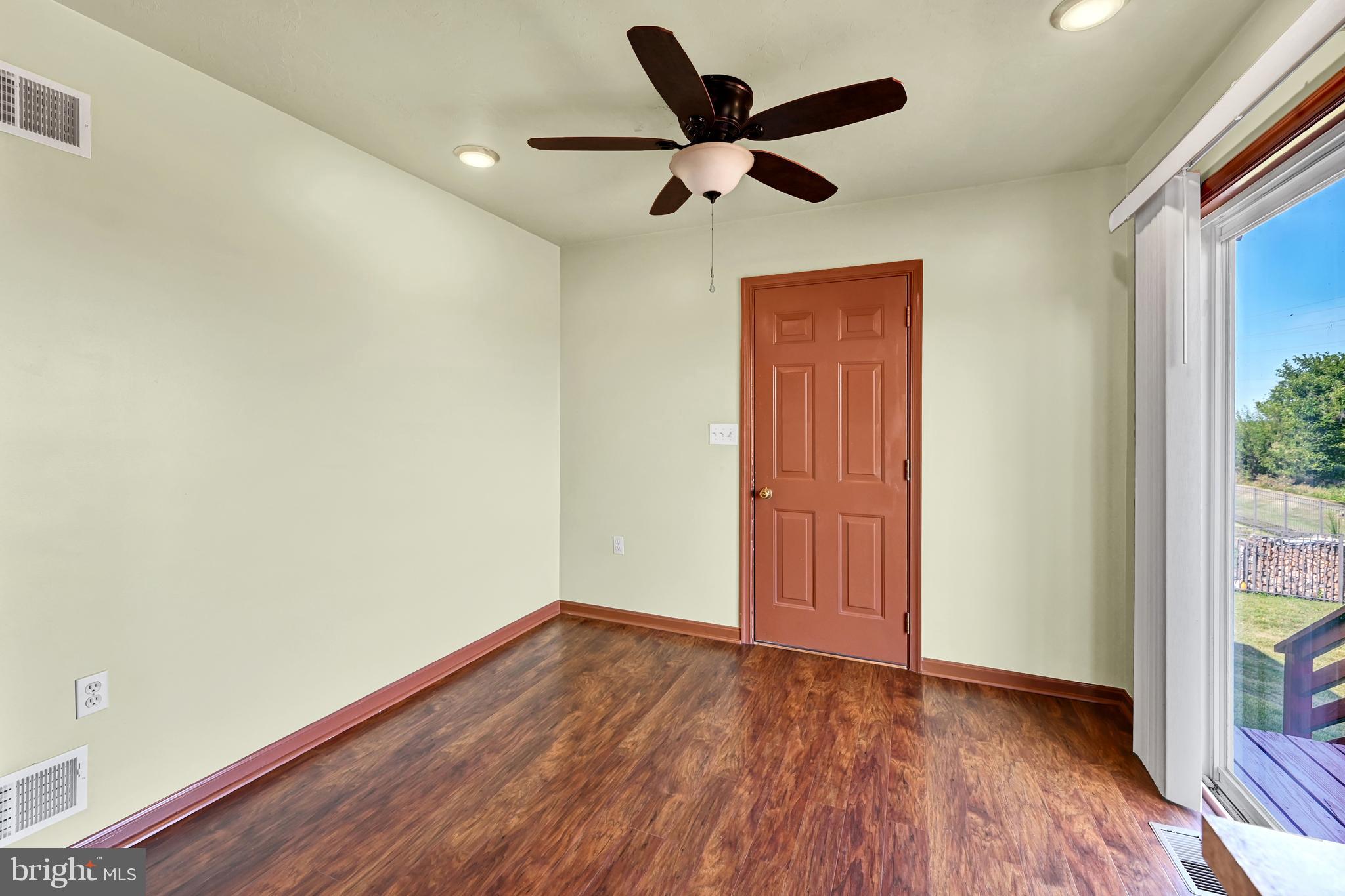 SHERRY VILLAGE - Residential