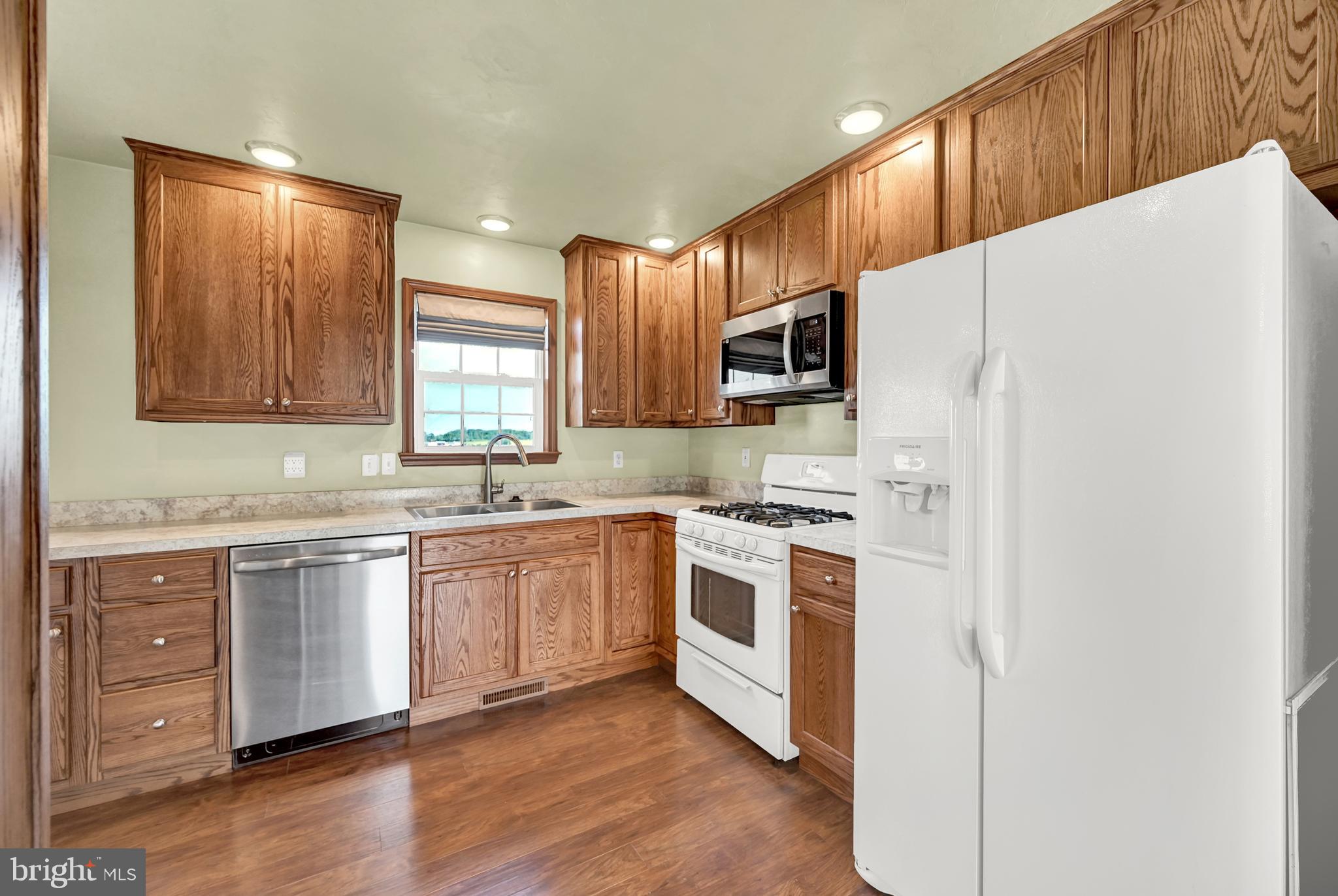 SHERRY VILLAGE - Residential