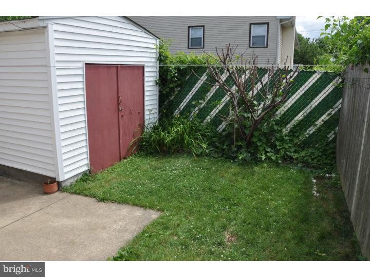 HOLME CIRCLE - Residential Lease