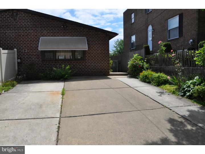 HOLME CIRCLE - Residential Lease