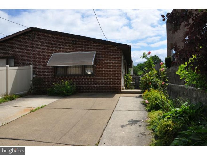 Awesome 3 bedroom house. Everything is on one floor. One floor living for every room of the house.  There is a walk up attic too for storage. Very nicely kept and clean home. Small yard out back to enjoy. Large storage shed in yard. Bedrooms are a very good size.  2 car driveway out front of the house. Very nice street. Stay cool in the central air!!!! This is a nice one! :) Pets are welcome, but please ask about policy first.