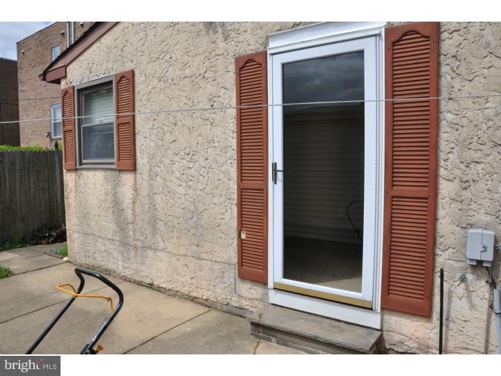 HOLME CIRCLE - Residential Lease