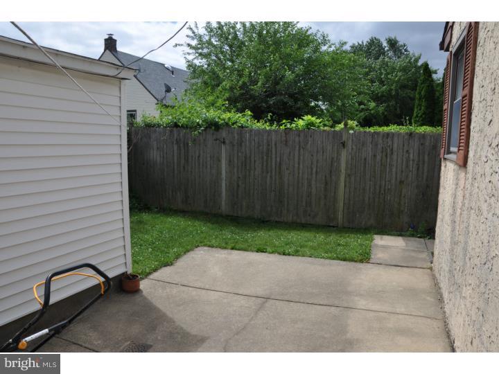 HOLME CIRCLE - Residential Lease