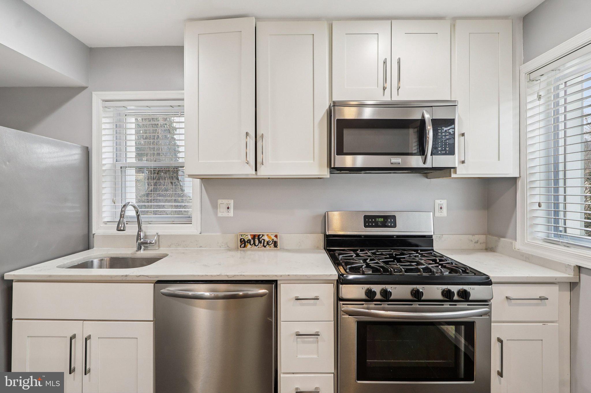 GLENARDEN WOODS - Residential