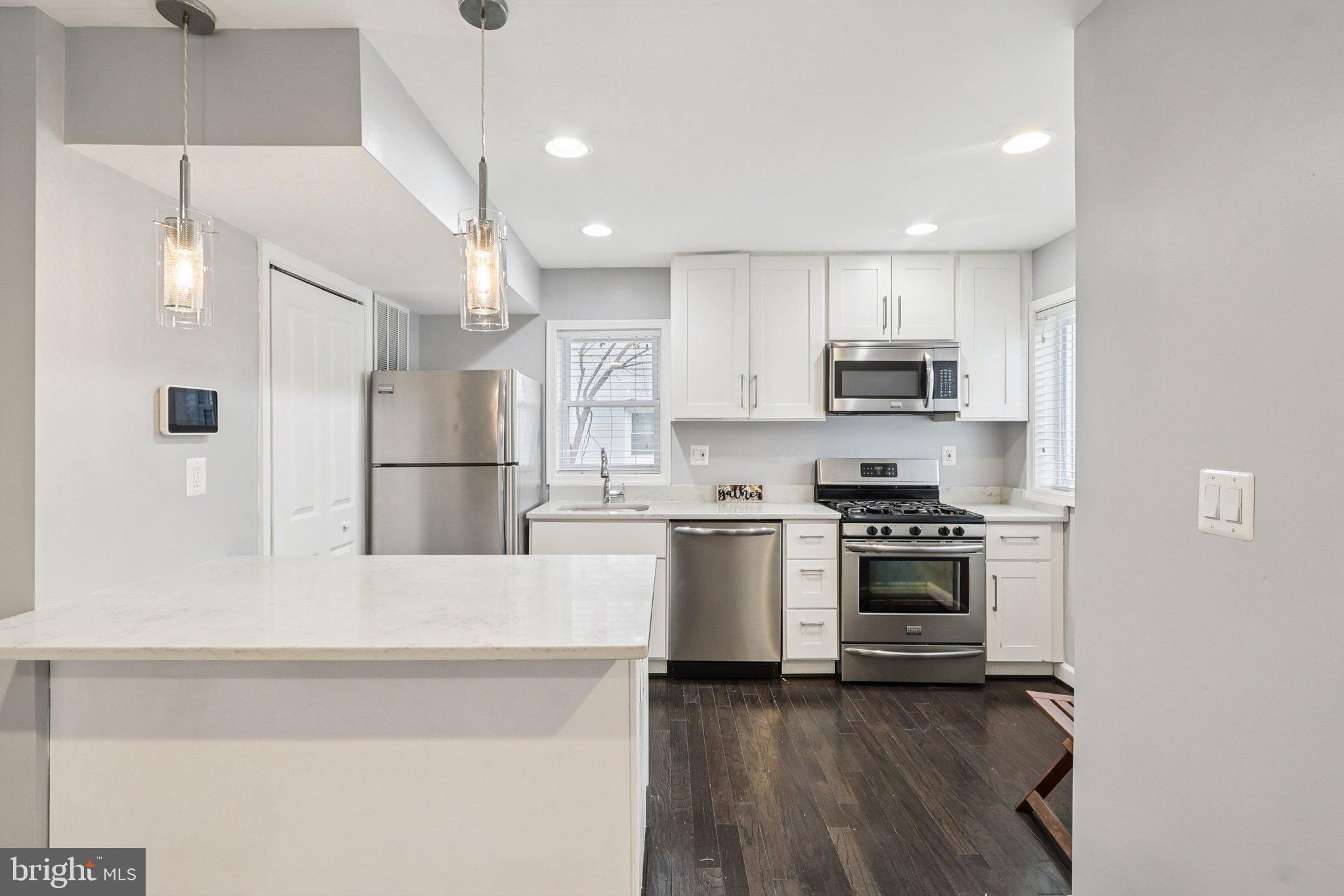 GLENARDEN WOODS - Residential