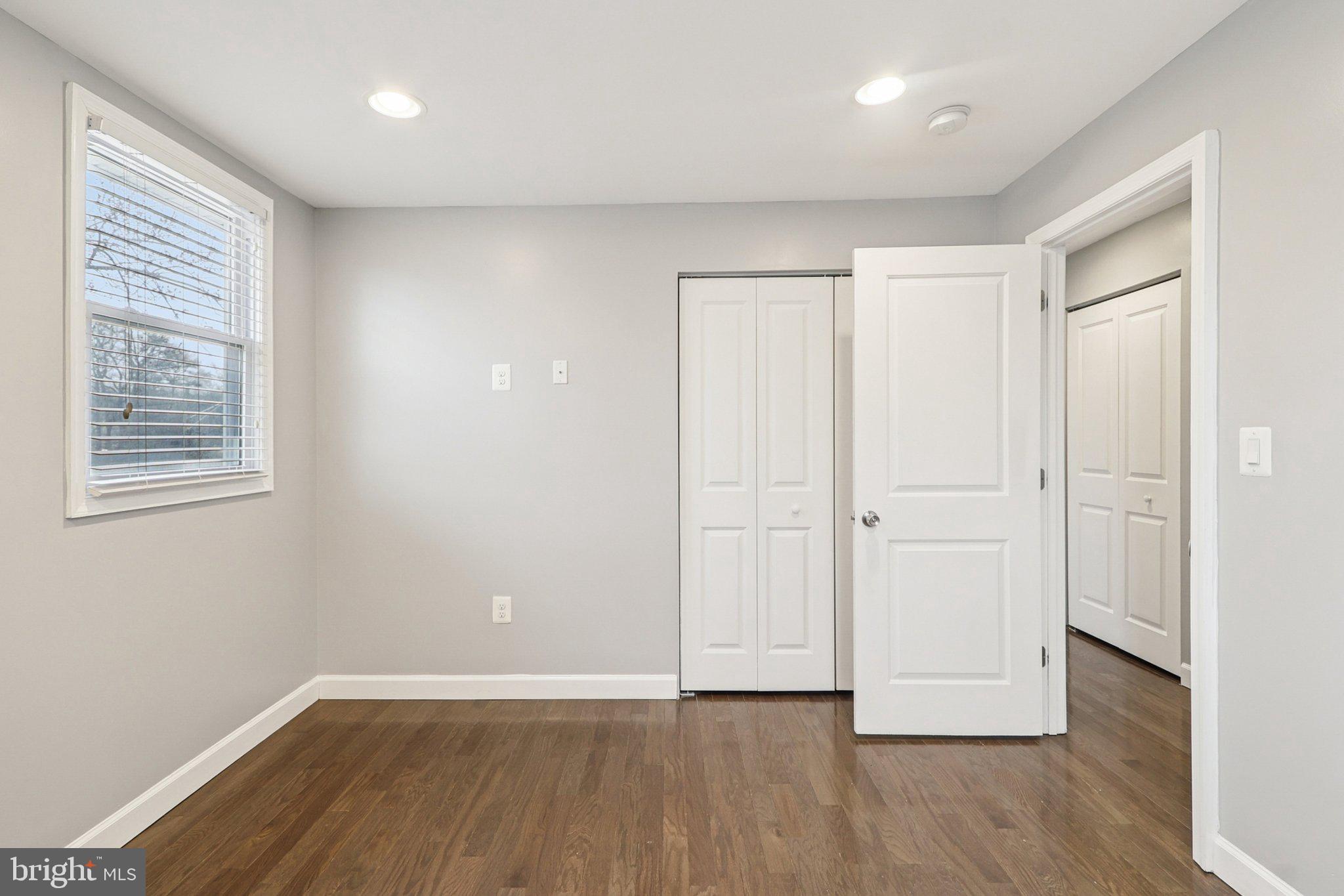 GLENARDEN WOODS - Residential