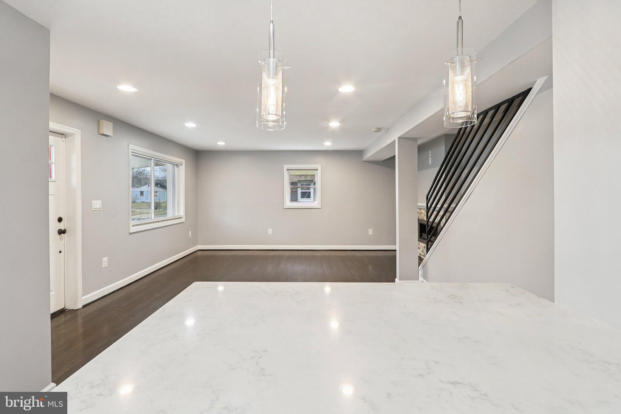 GLENARDEN WOODS - Residential