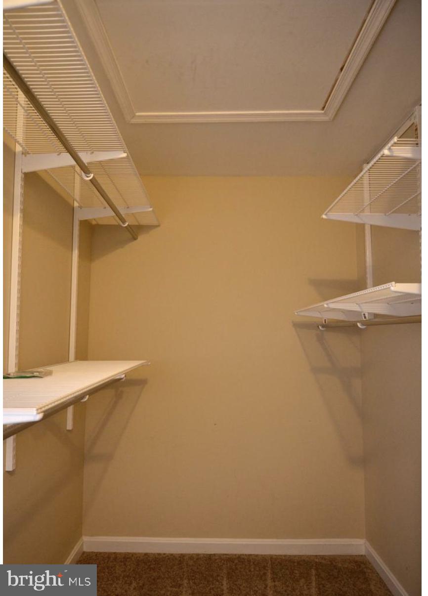 QUAKER HILL - Residential Lease