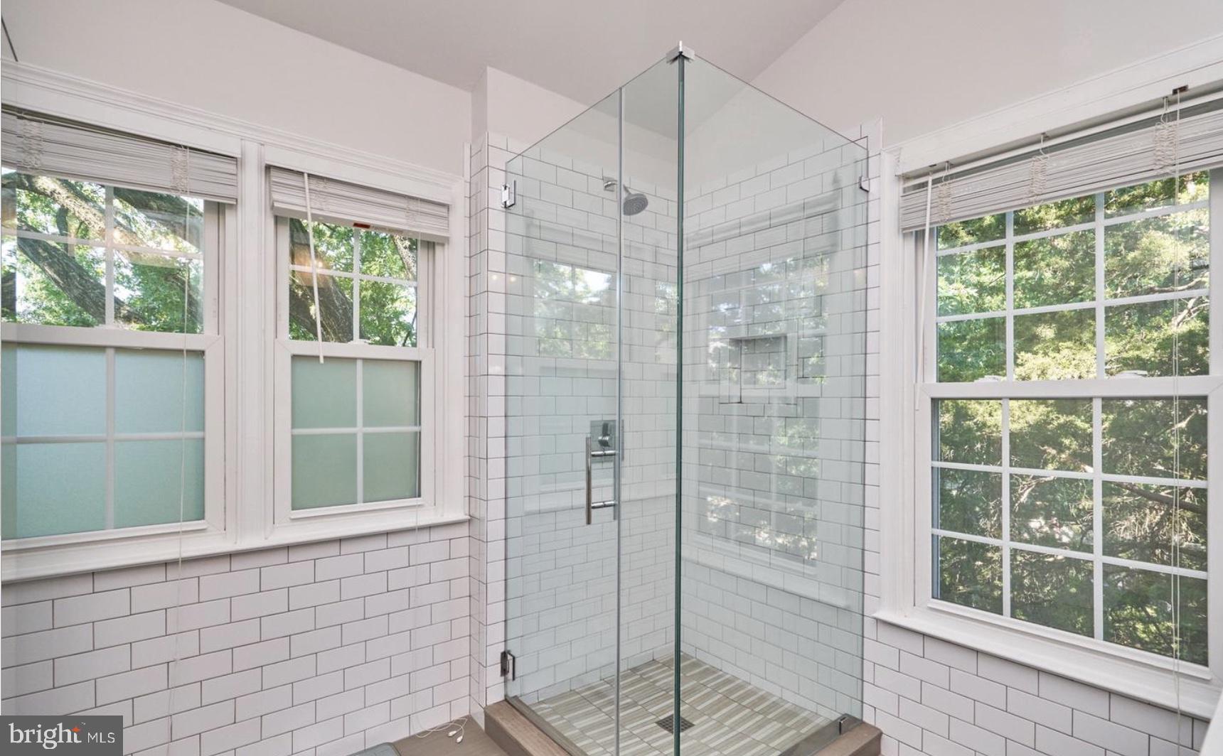 QUAKER HILL - Residential Lease