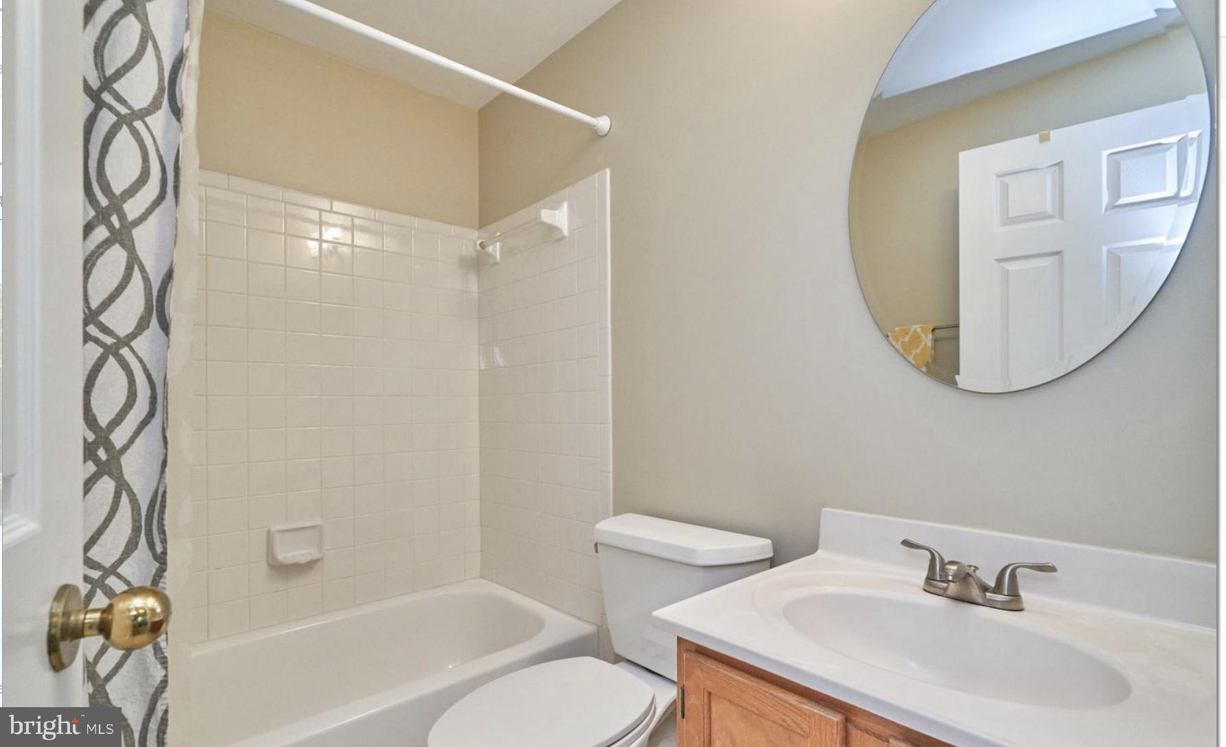 QUAKER HILL - Residential Lease