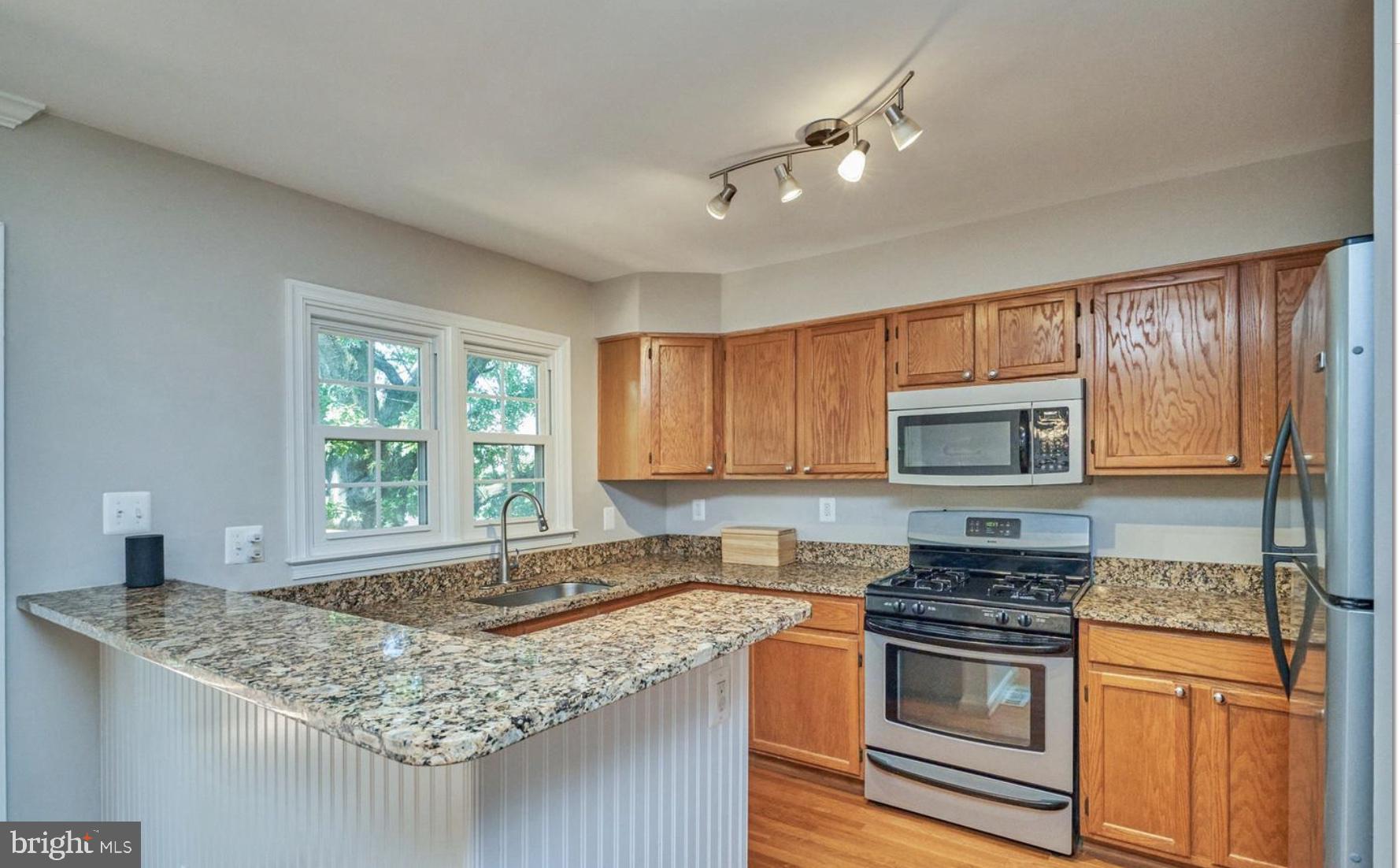 QUAKER HILL - Residential Lease