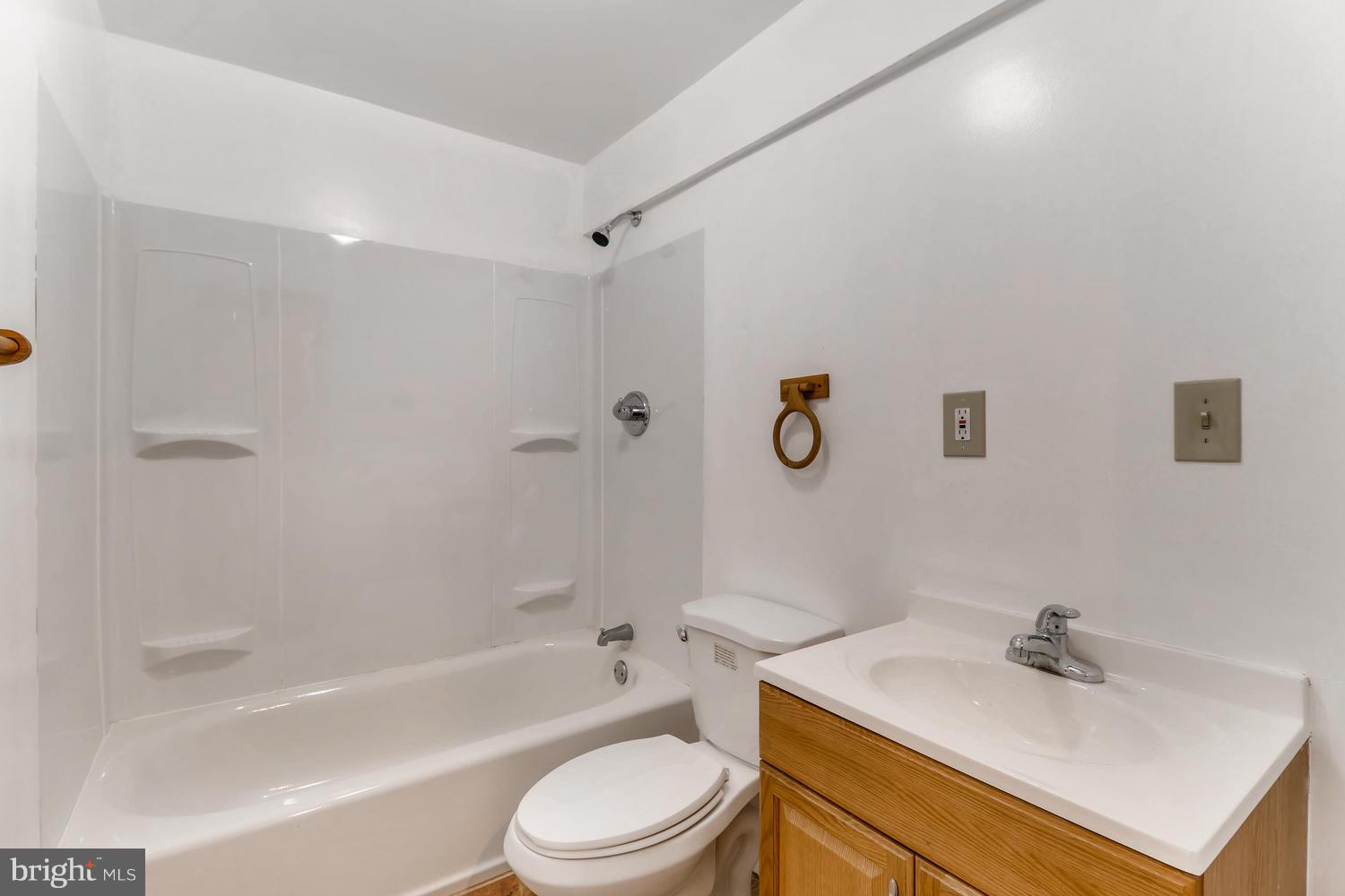 THE TOWNES AT THE TERRACE - Residential Lease