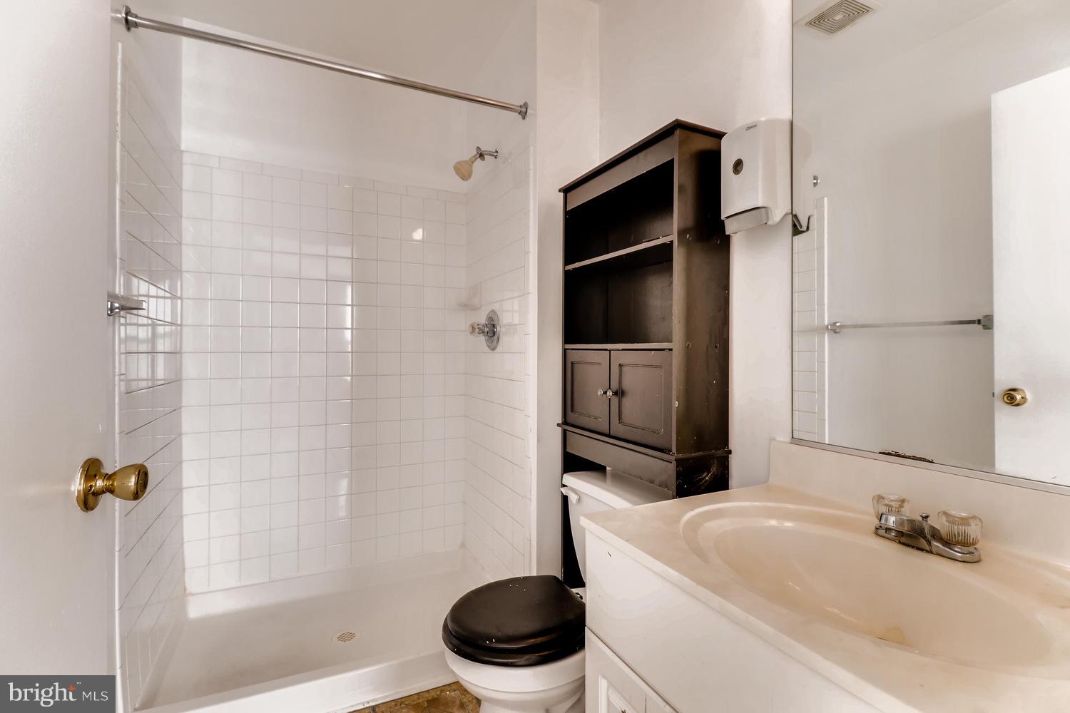 THE TOWNES AT THE TERRACE - Residential Lease